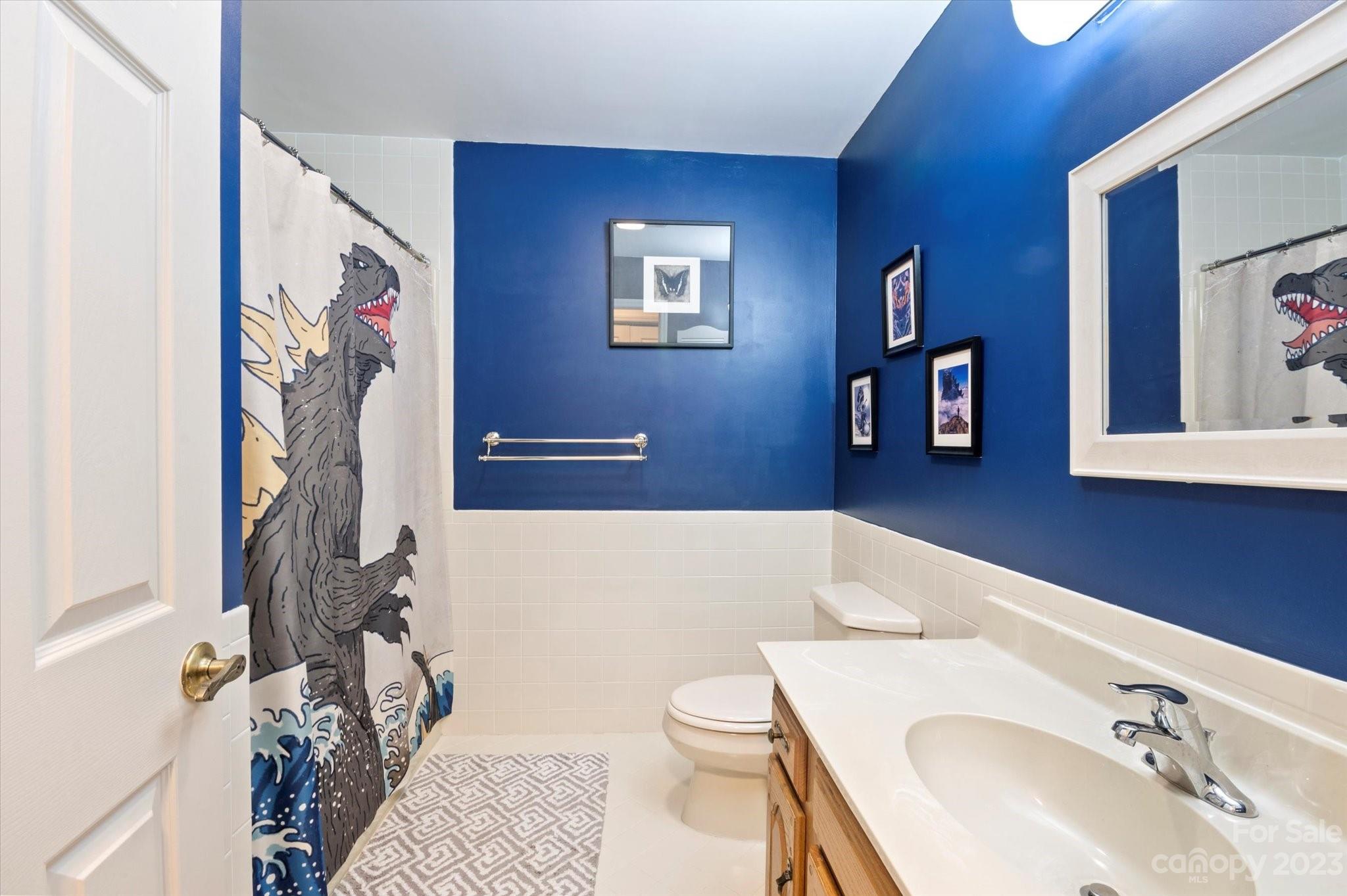 Fleetwood Plaza - Residential