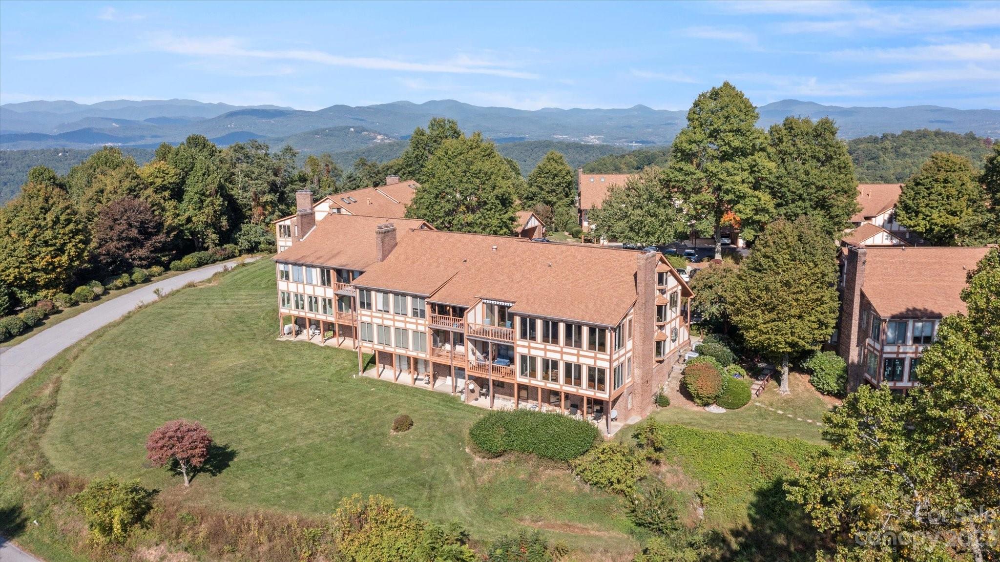 Fleetwood Plaza - Residential