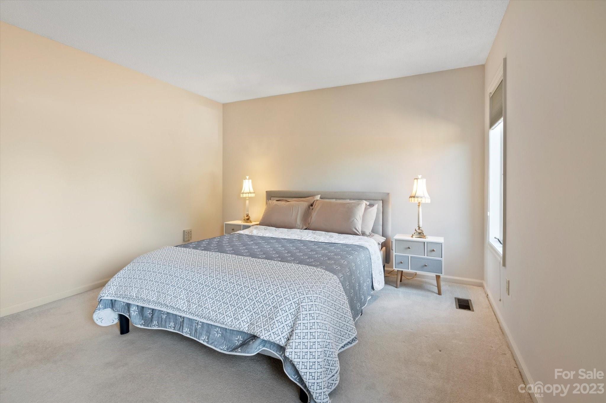 Fleetwood Plaza - Residential