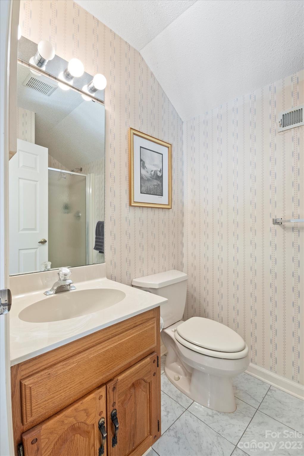 Fleetwood Plaza - Residential