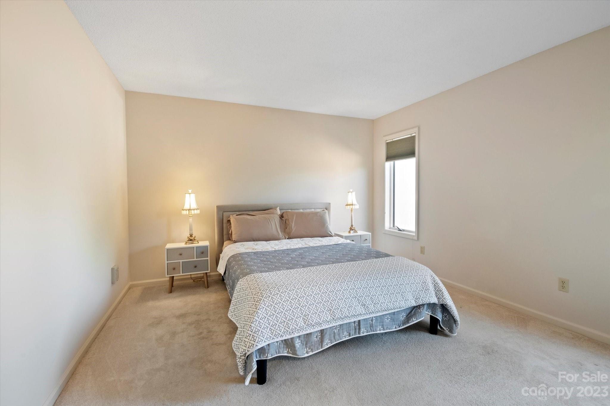 Fleetwood Plaza - Residential