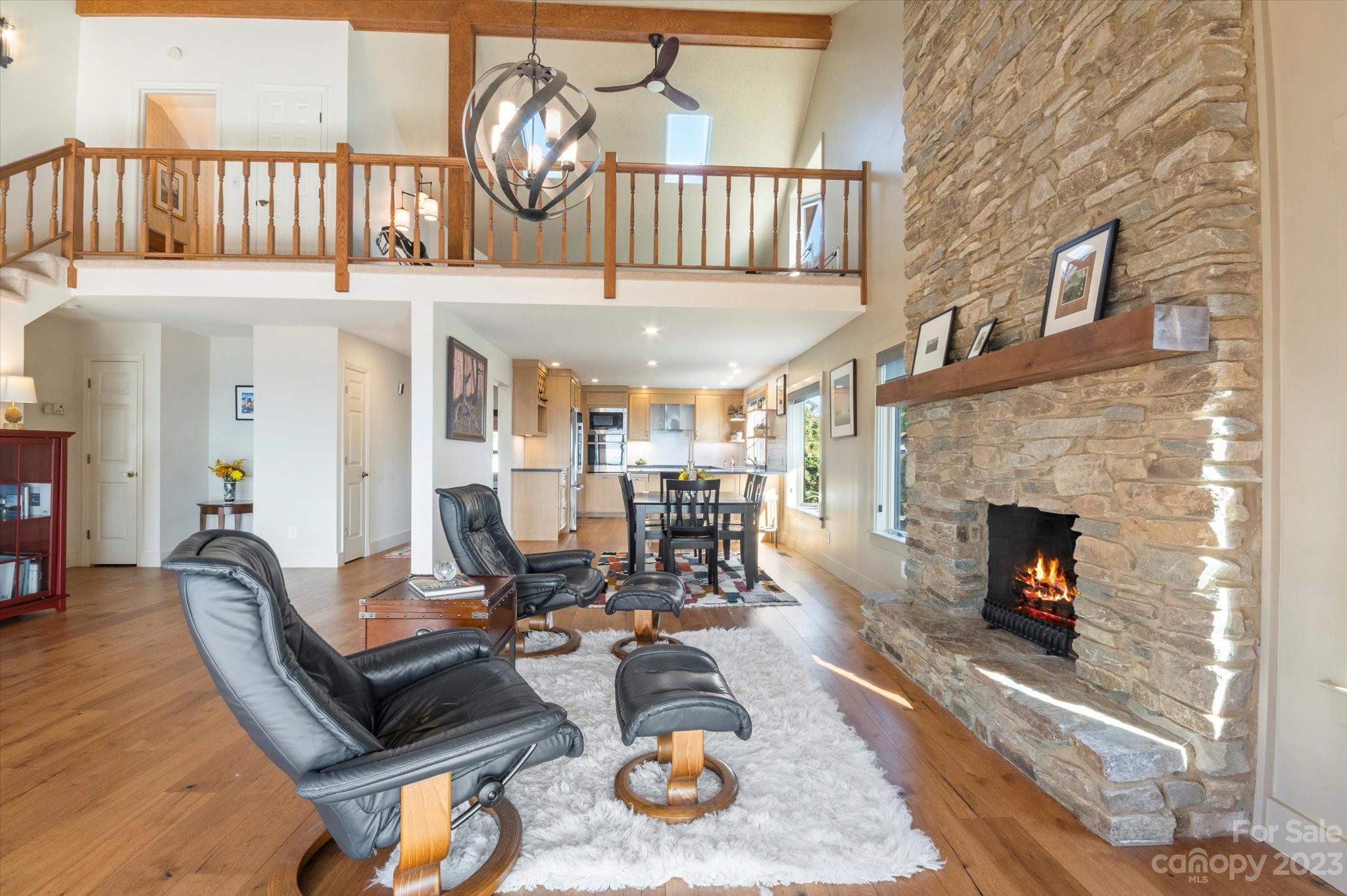 Fleetwood Plaza - Residential