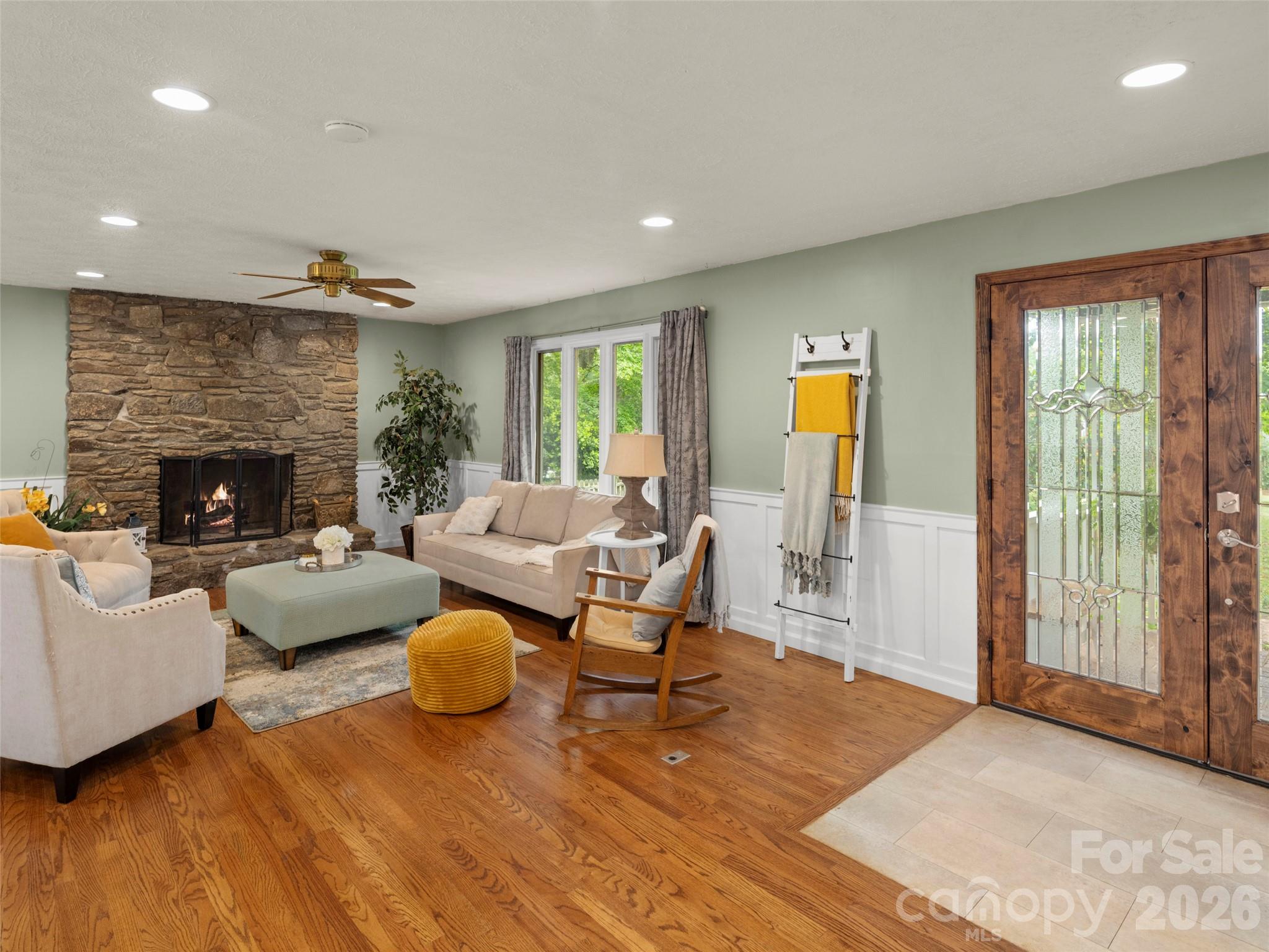 1 Glen Meadows Place