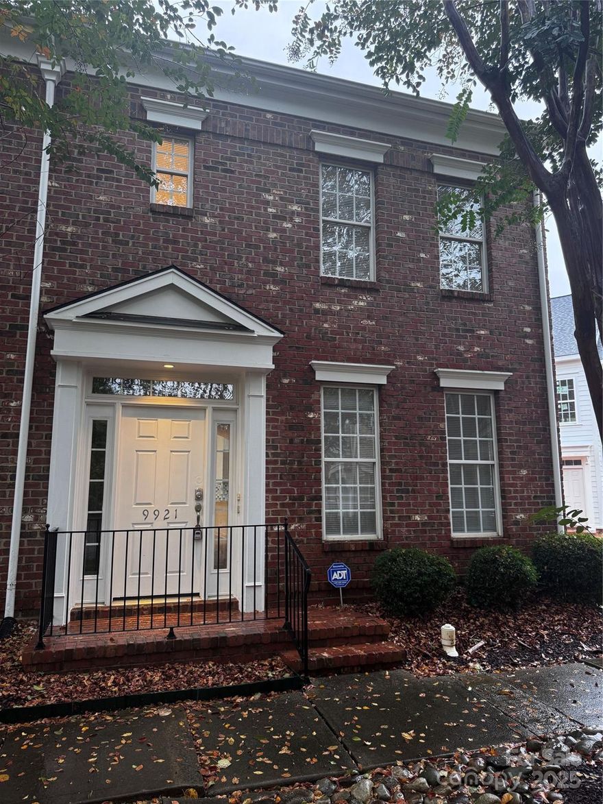 One of the most desirable communities to live in due to its conveniences. This home is a corner unit townhome that is walkable to multiple grocery stores i.e. Harris Teeter, Publix, MULTIPLE food joints, banks, hospitals, barbershops, etc..Charlotte's uptown is also a short ride from this community due to its proximity to I-77. Home is has been updated inside with newer Kitchen, appliances, and a wine cooler. Home is freshly painted and has updated flooring recently installed. Home has a Living room, Kitchen, Dining, Half Bath on the main floor and 3 Bedrooms (including Primary) on the 2nd level along with 2 full Baths. The back yard is maintenance free and could be a great space for some get togethers. This home also has a 2 car detached garage ready for new owners.