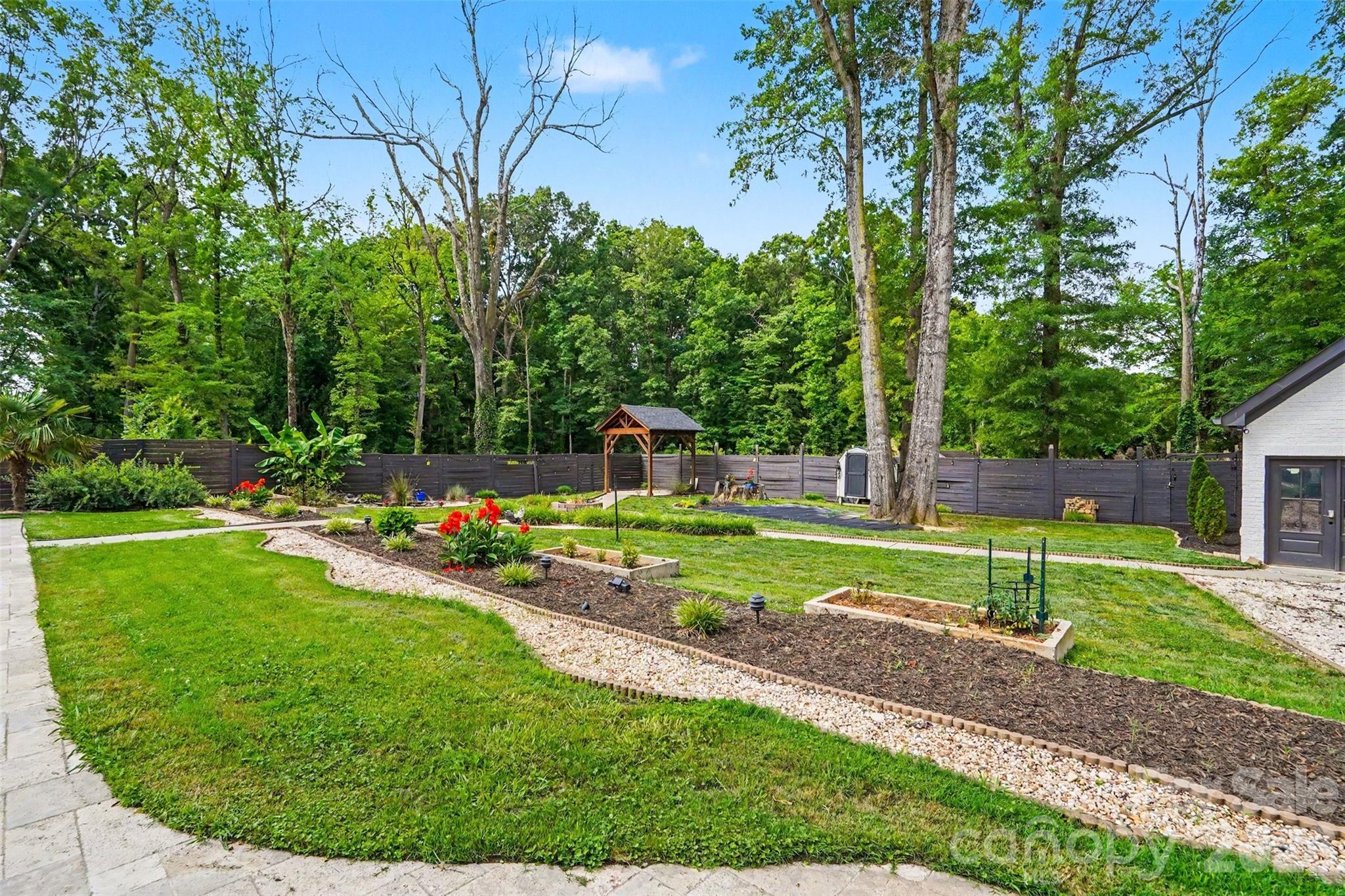 The Oaks at Camden - Residential