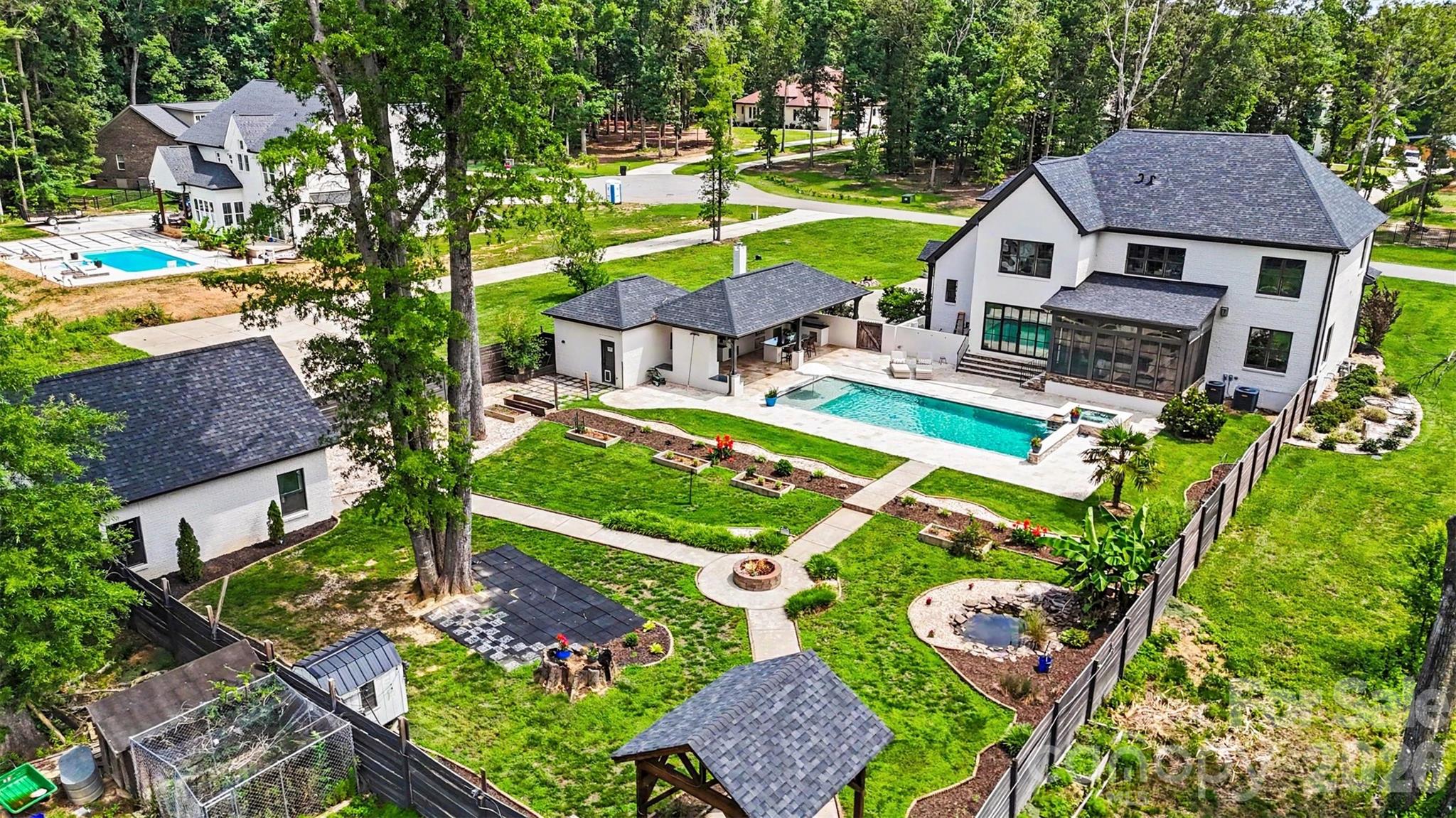 The Oaks at Camden - Residential