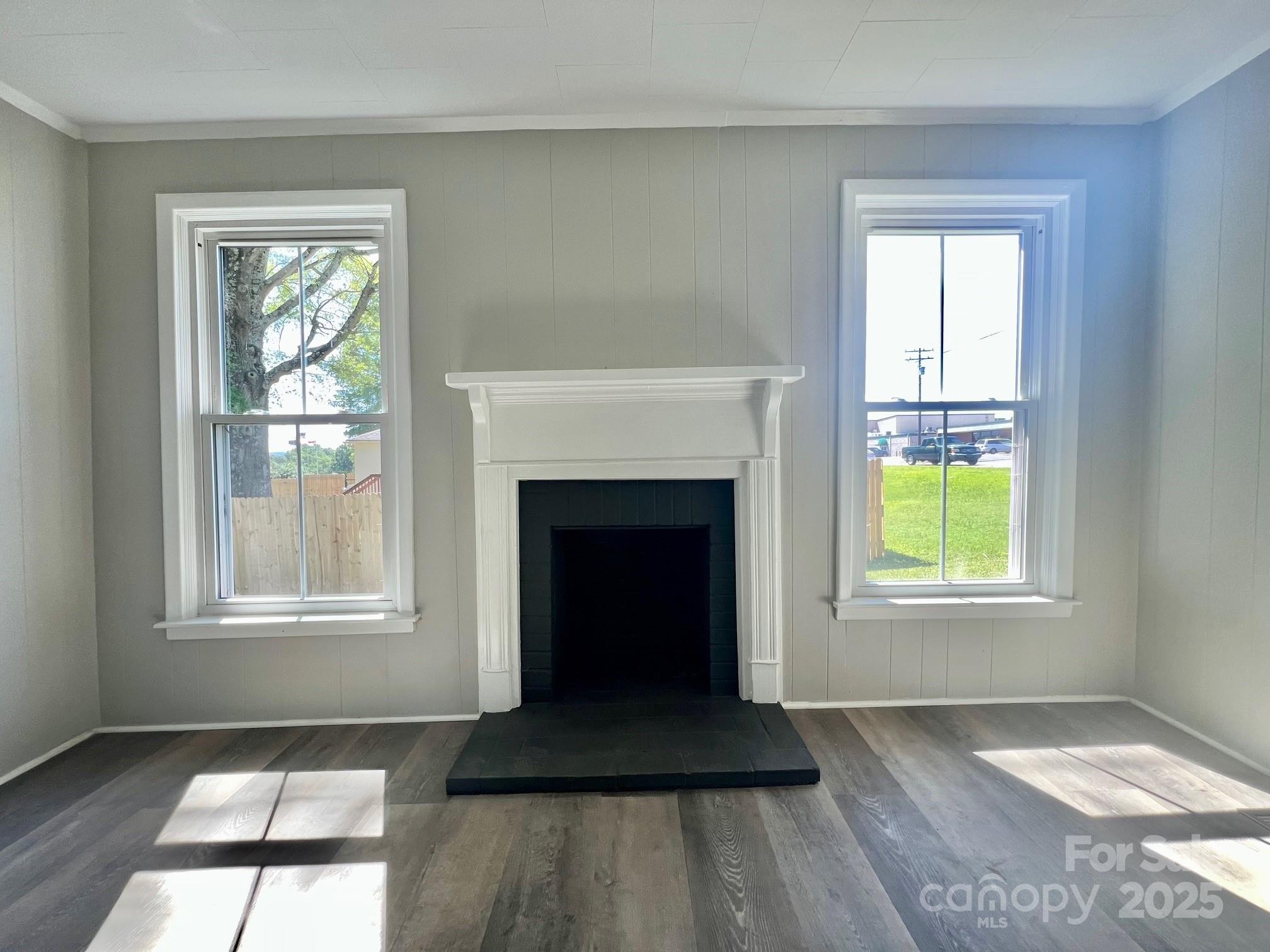 614 E Main Avenue