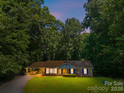 Photo of 13001 Helena Circle, Charlotte, NC 28227 (MLS # 4400494)