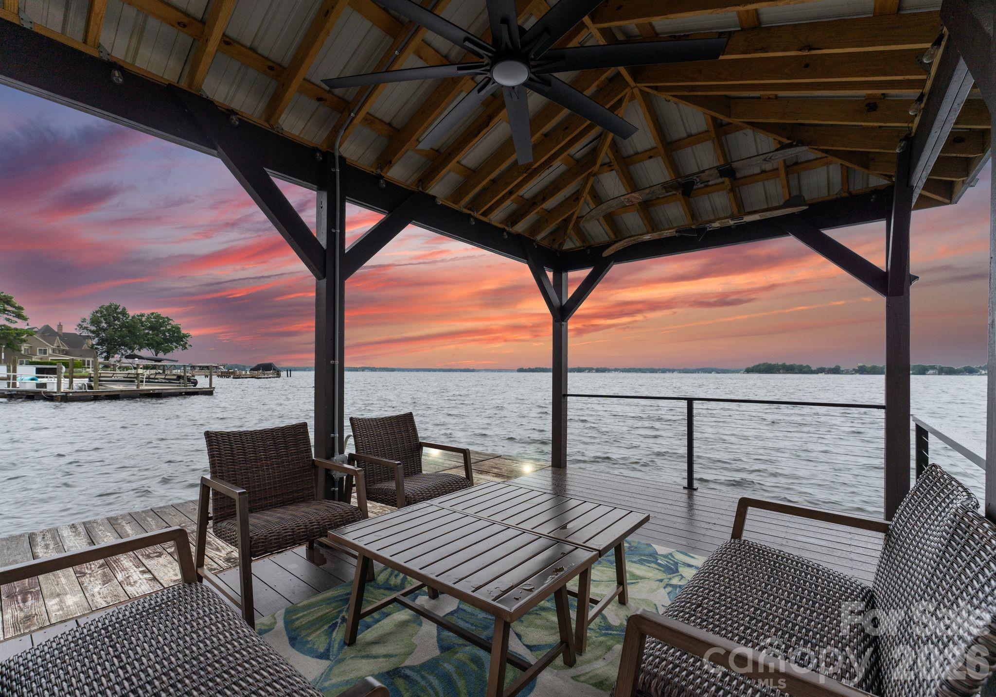 Island Forest - Residential