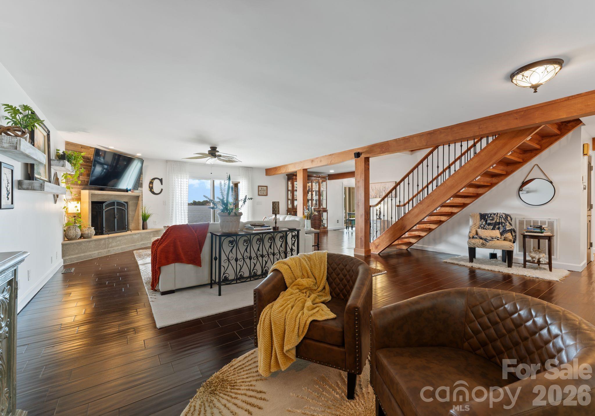 Island Forest - Residential