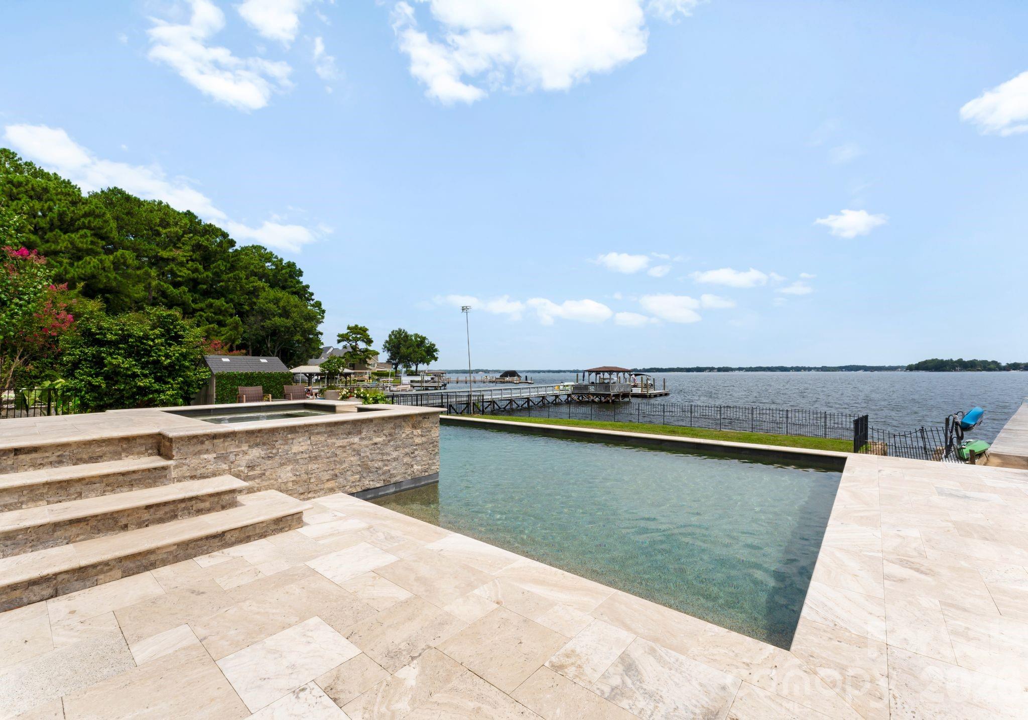 Island Forest - Residential