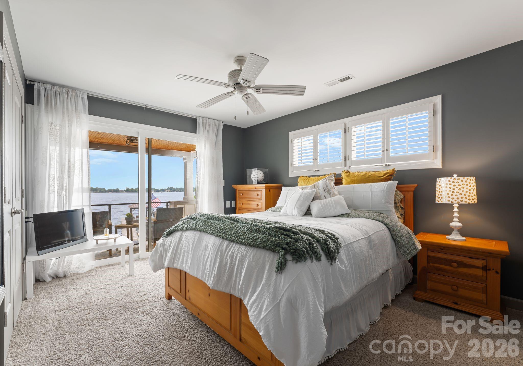 Island Forest - Residential