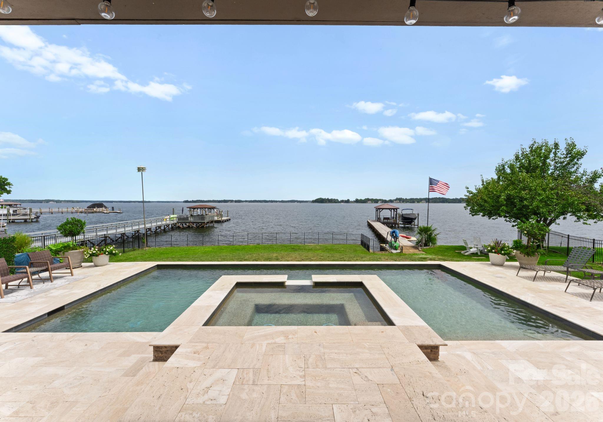 Island Forest - Residential