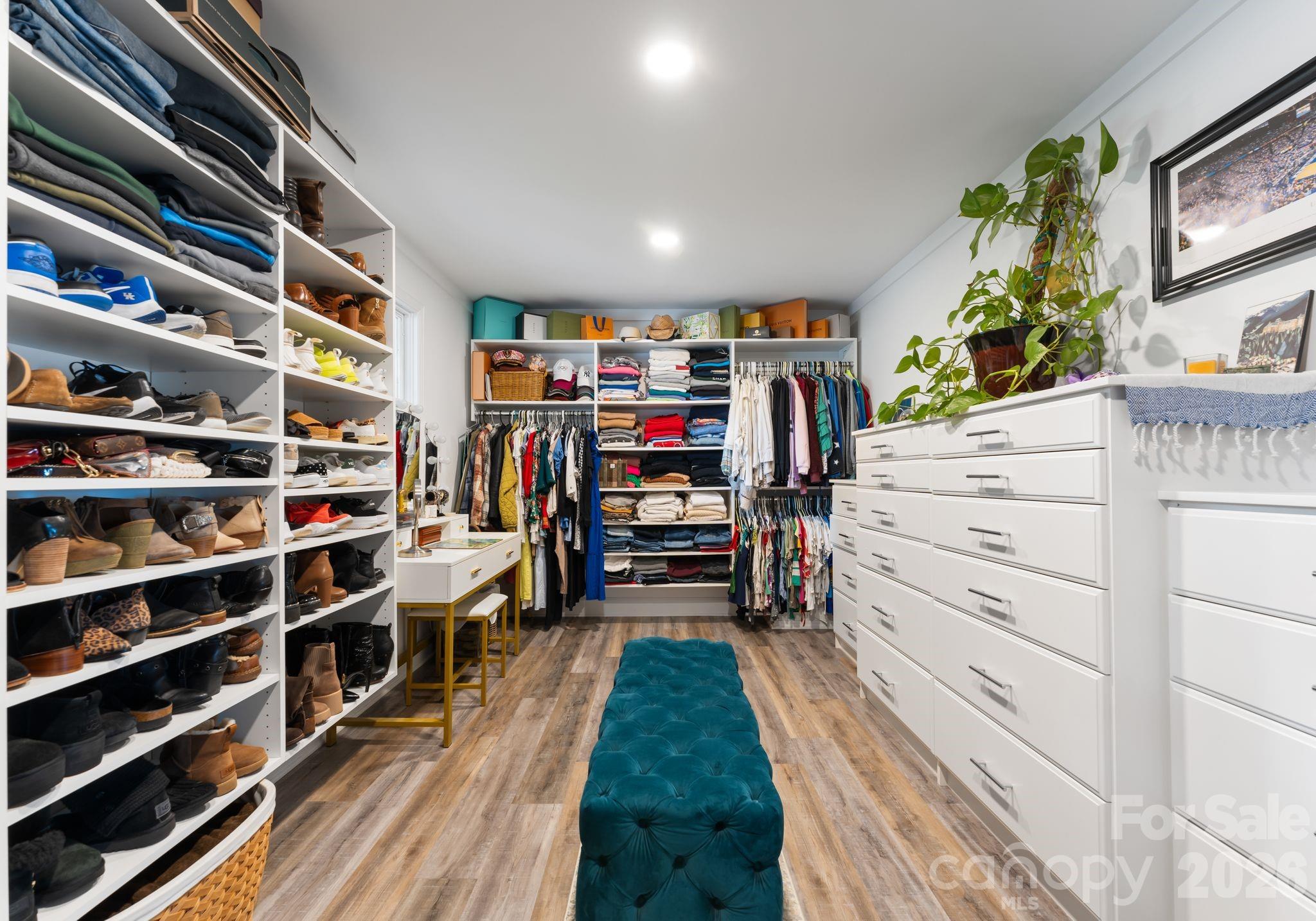 Island Forest - Residential