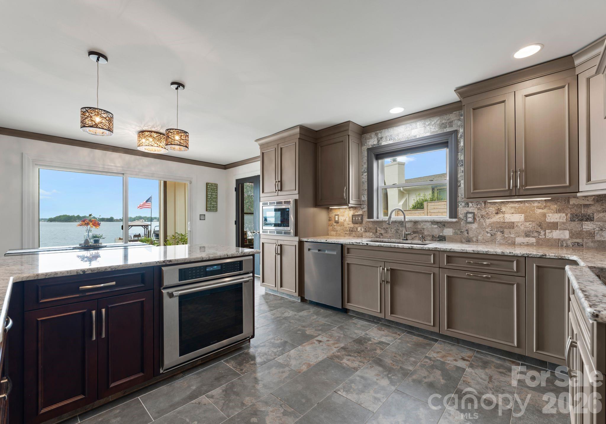 Island Forest - Residential