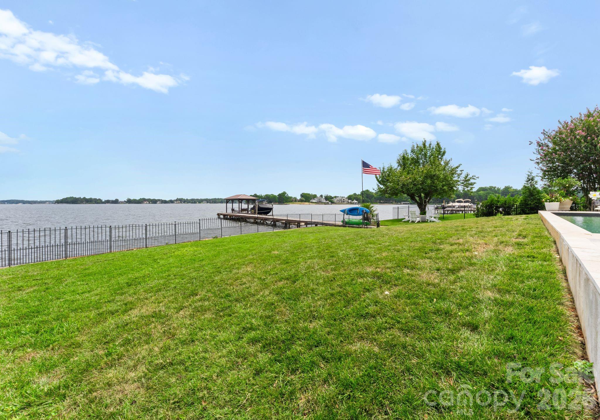 Island Forest - Residential