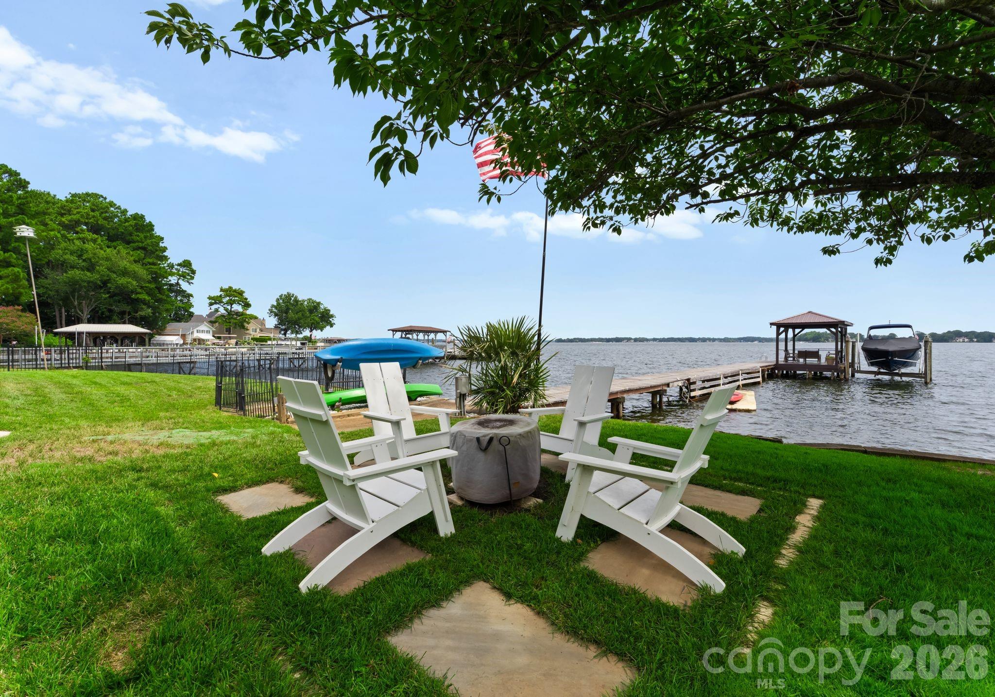 Island Forest - Residential