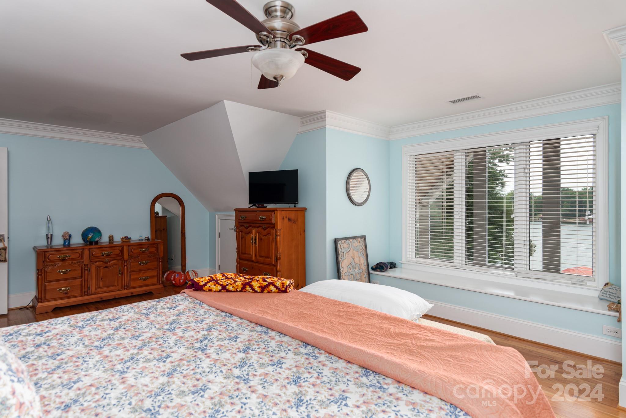 Pinnacle Shores - Residential