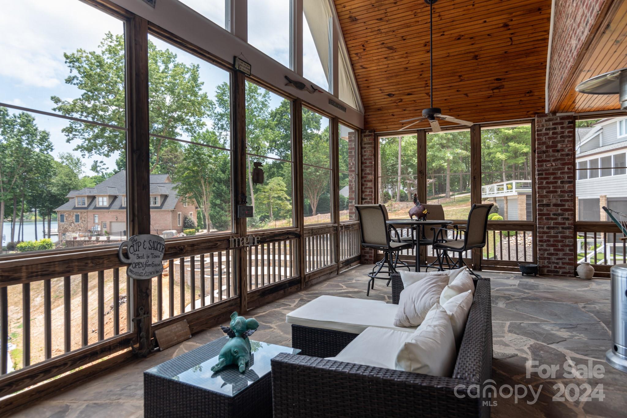 Pinnacle Shores - Residential