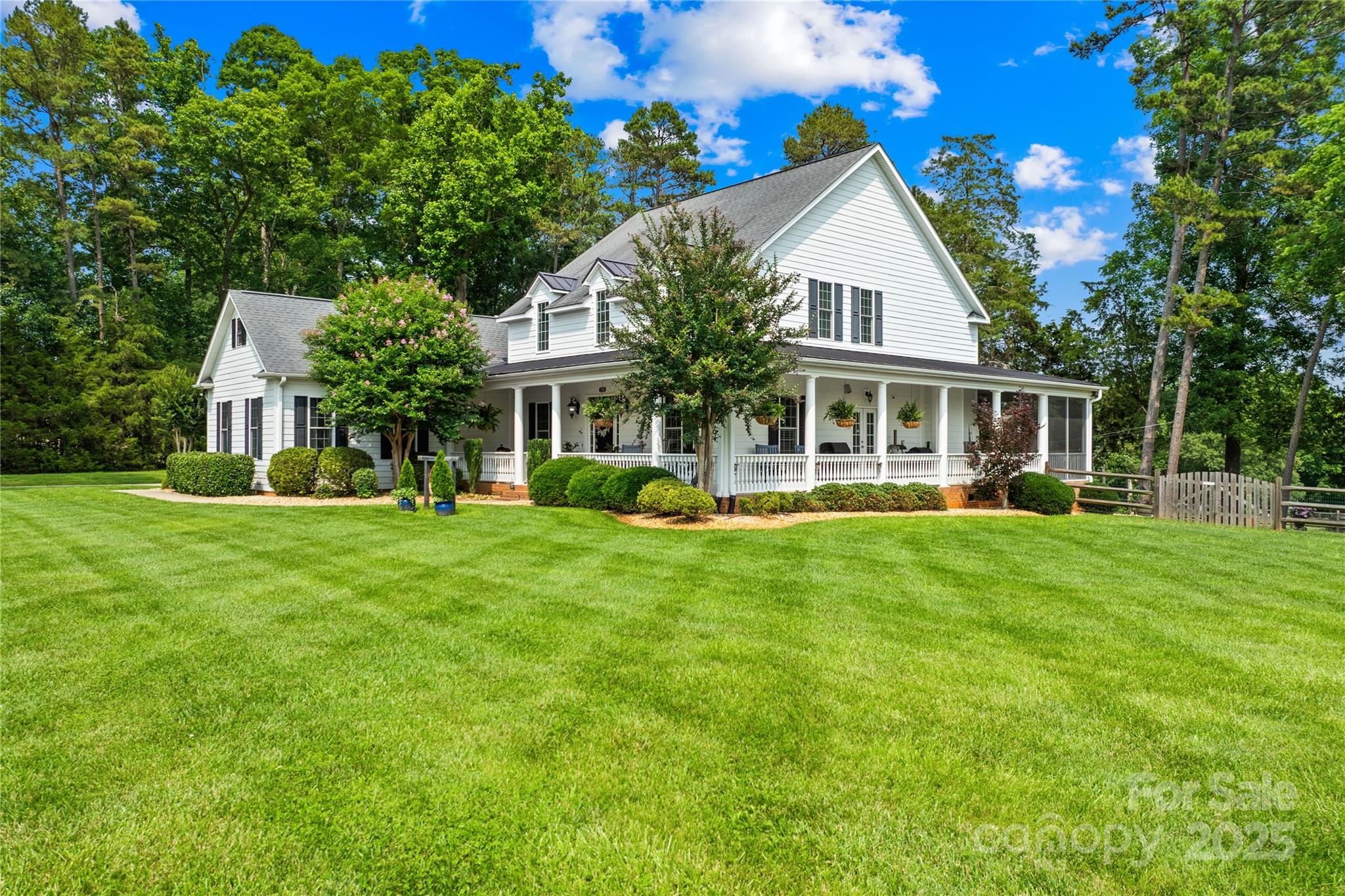 738 Rocky Hollow Trail