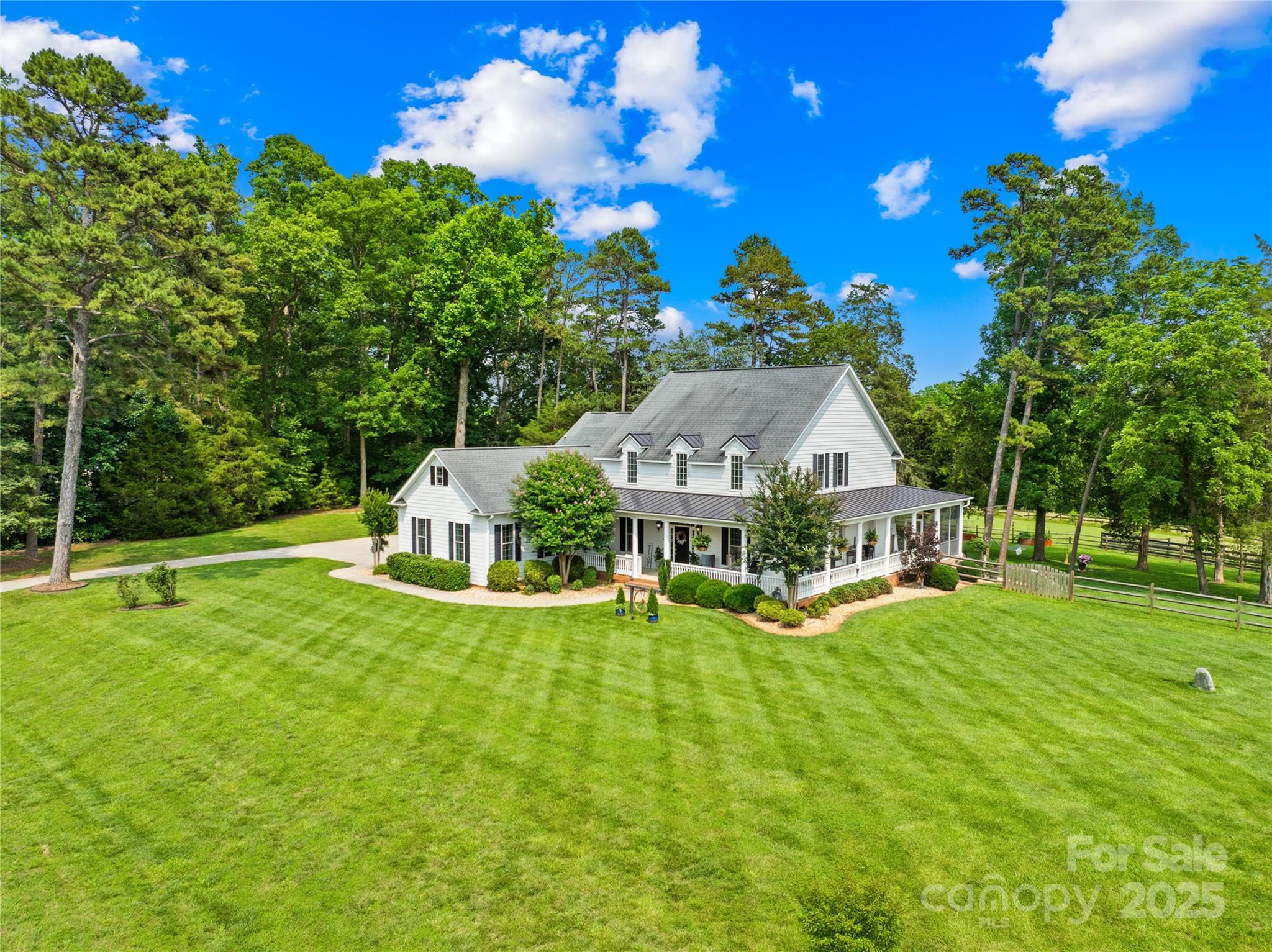 738 Rocky Hollow Trail