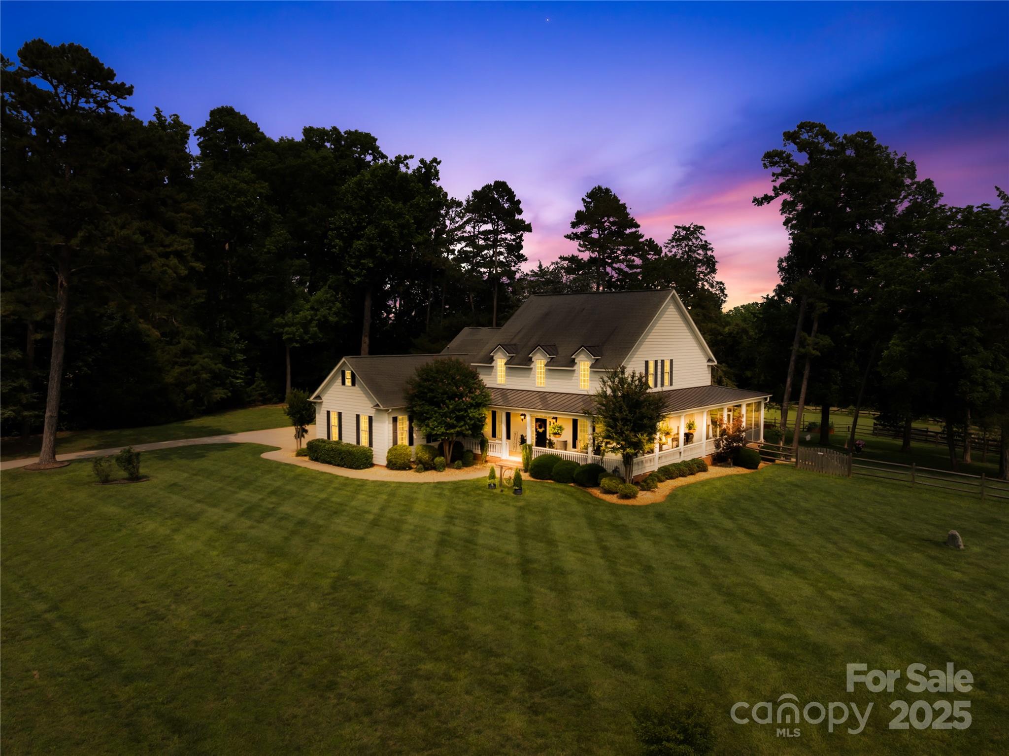 738 Rocky Hollow Trail