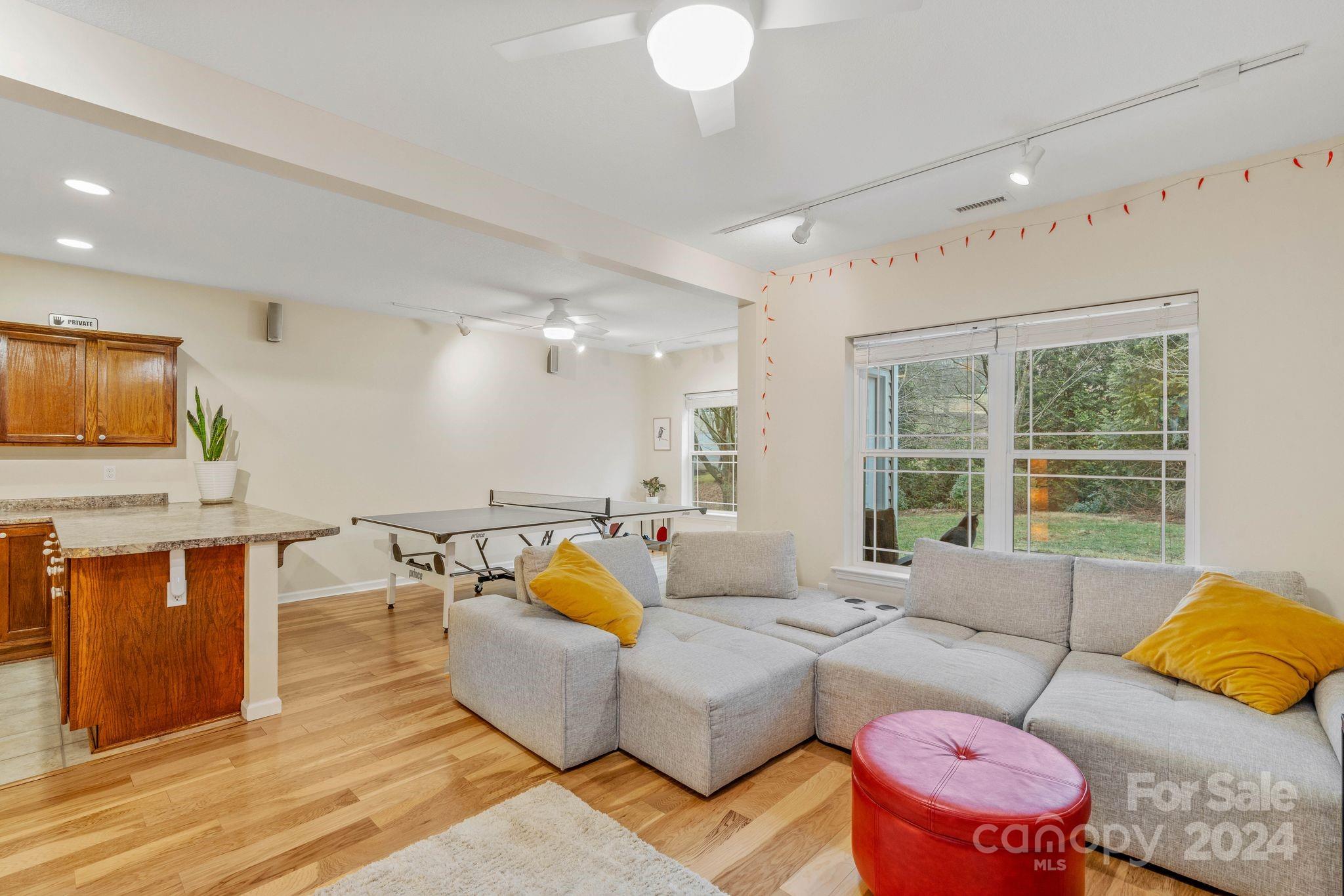 Mayfair Glen - Residential