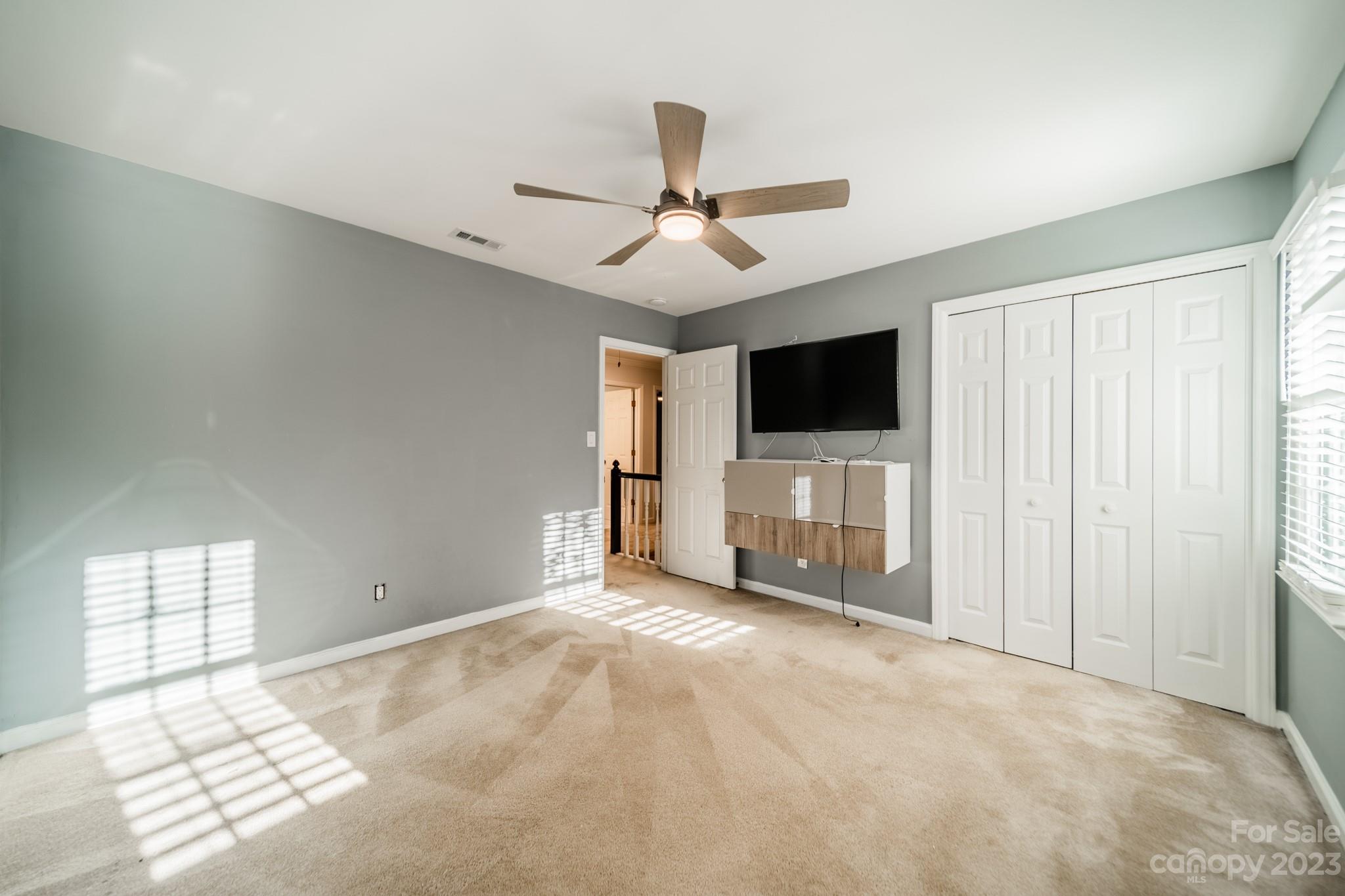 Carolando - Residential