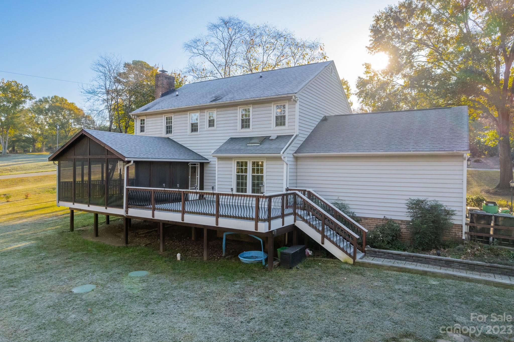 Carolando - Residential