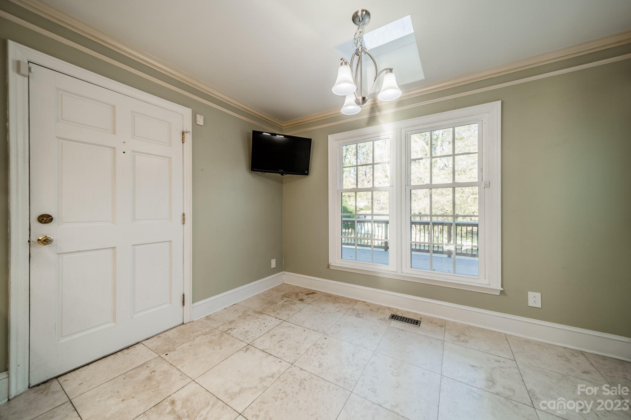 Carolando - Residential