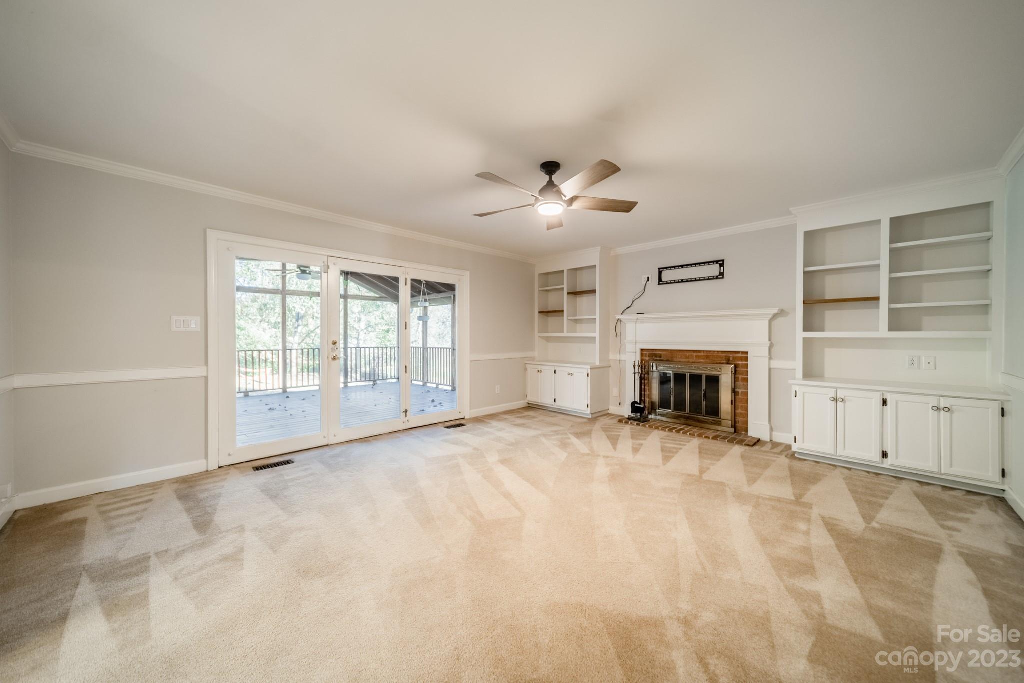 Carolando - Residential