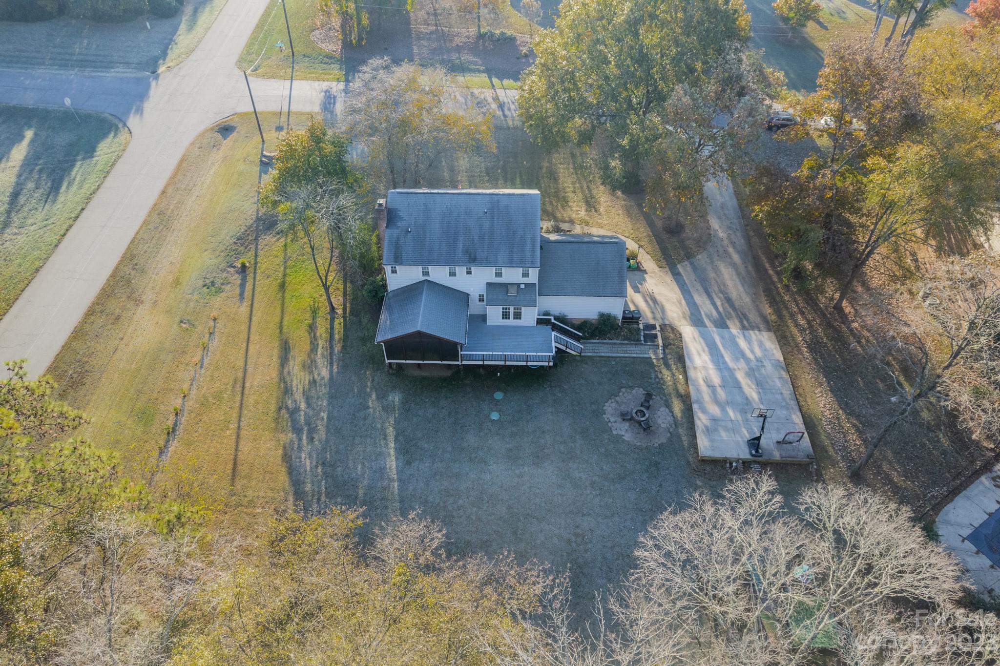 Carolando - Residential