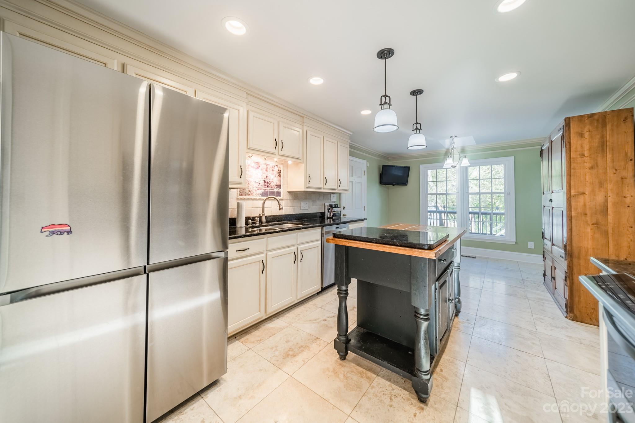 Carolando - Residential