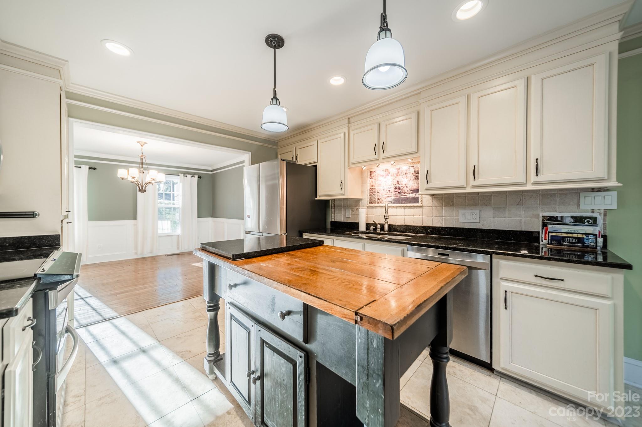 Carolando - Residential