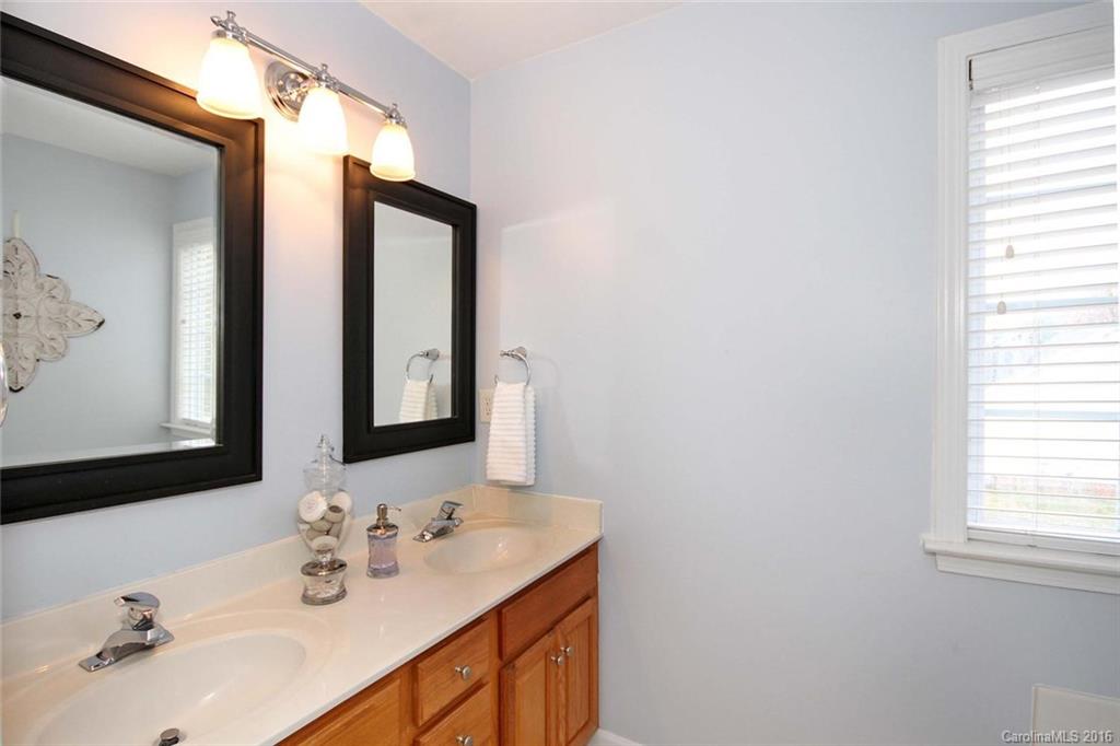 Oakhurst - Residential