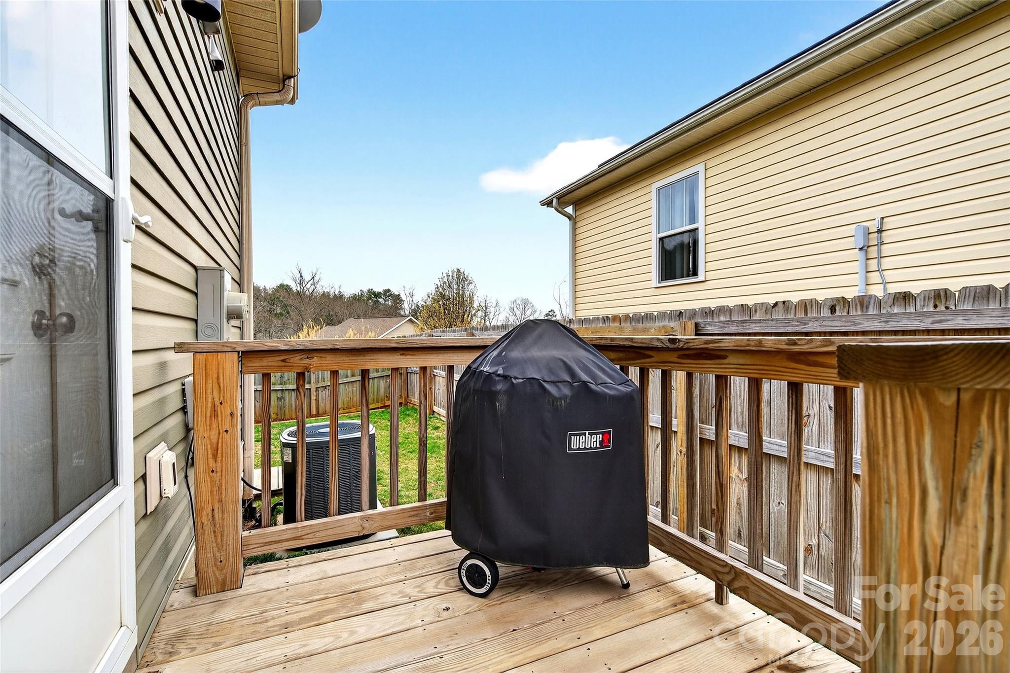 Lillie Farm Cove - Residential