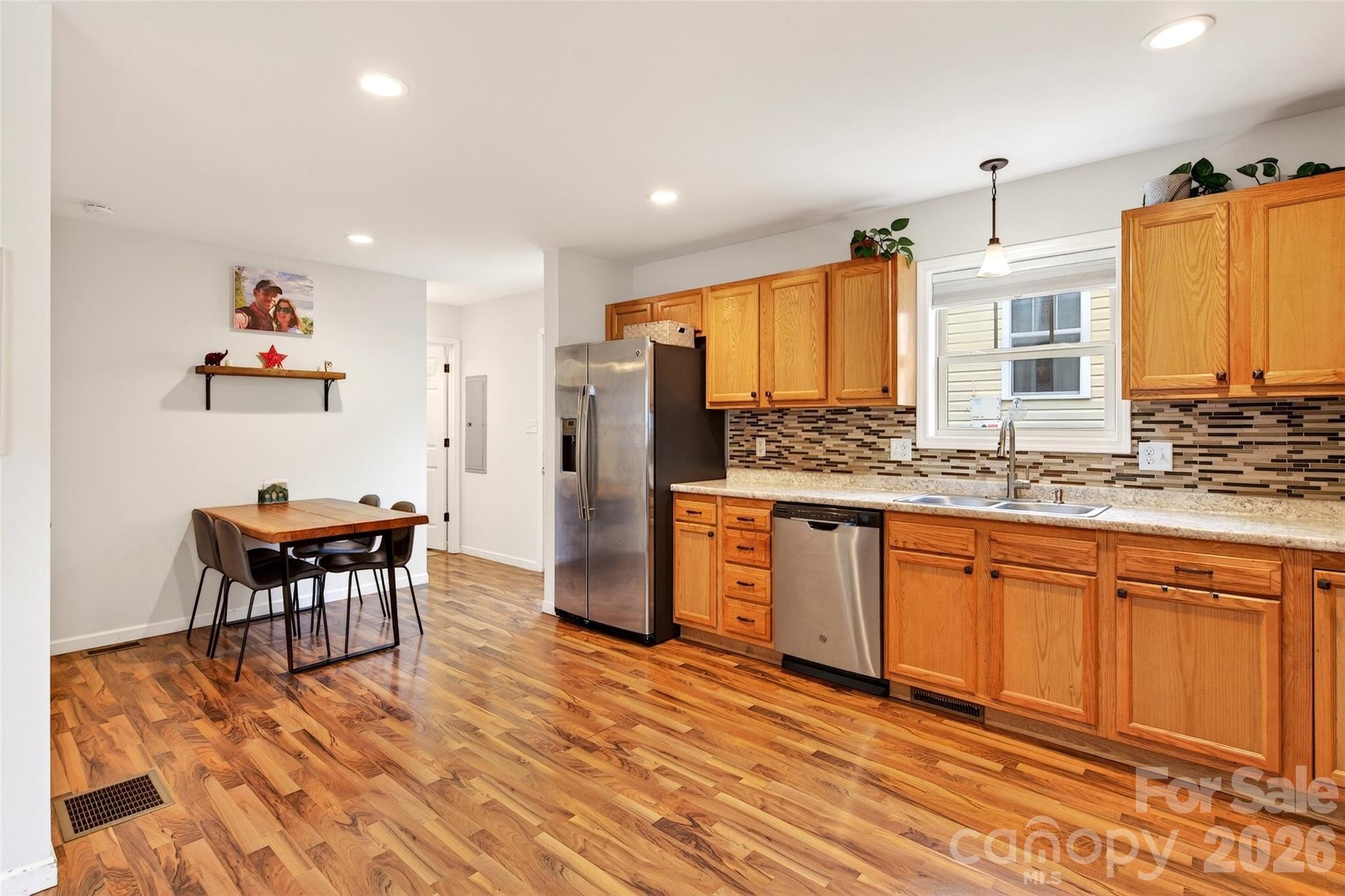 Lillie Farm Cove - Residential