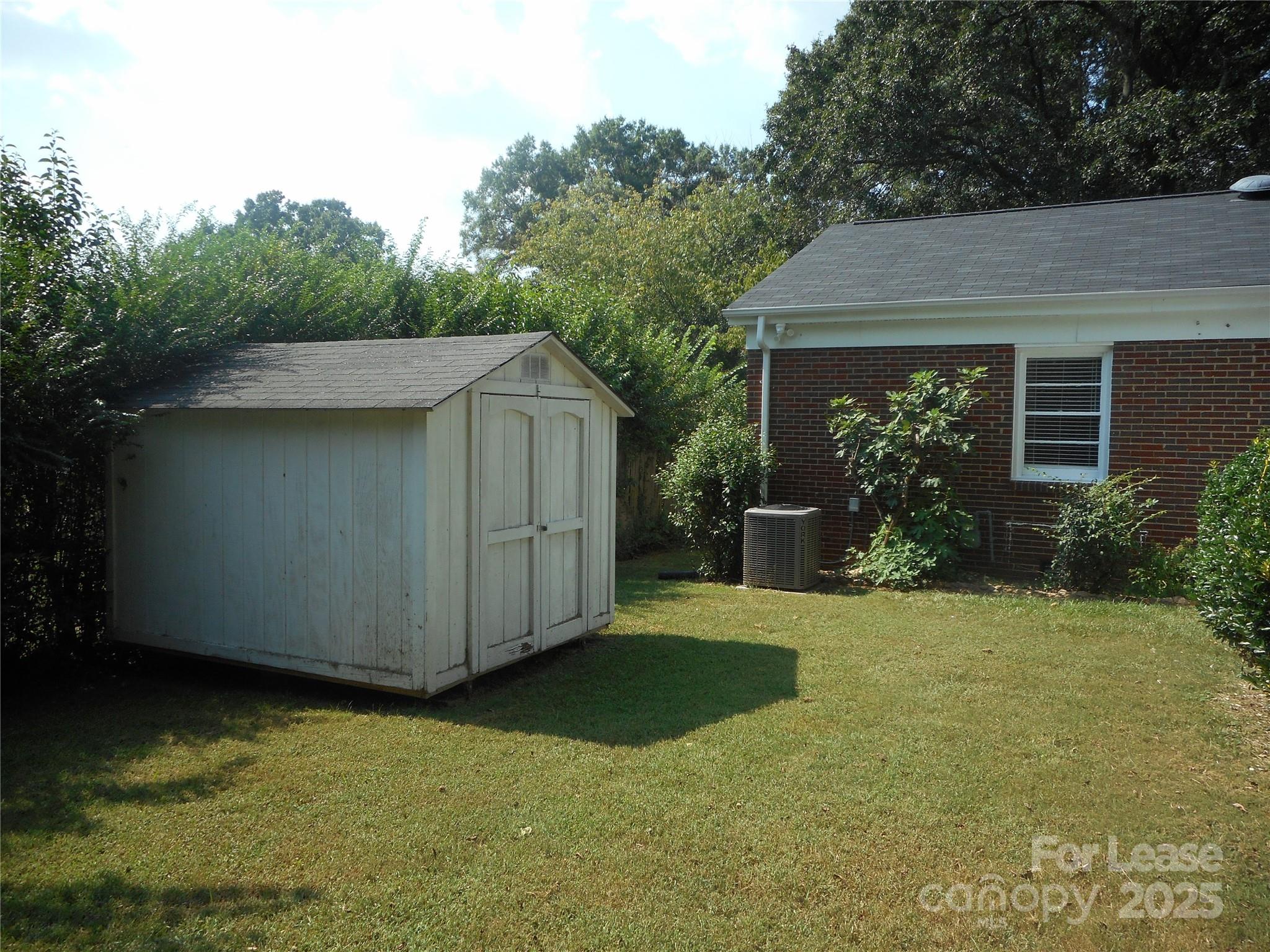 Eastway Park - Residential Lease