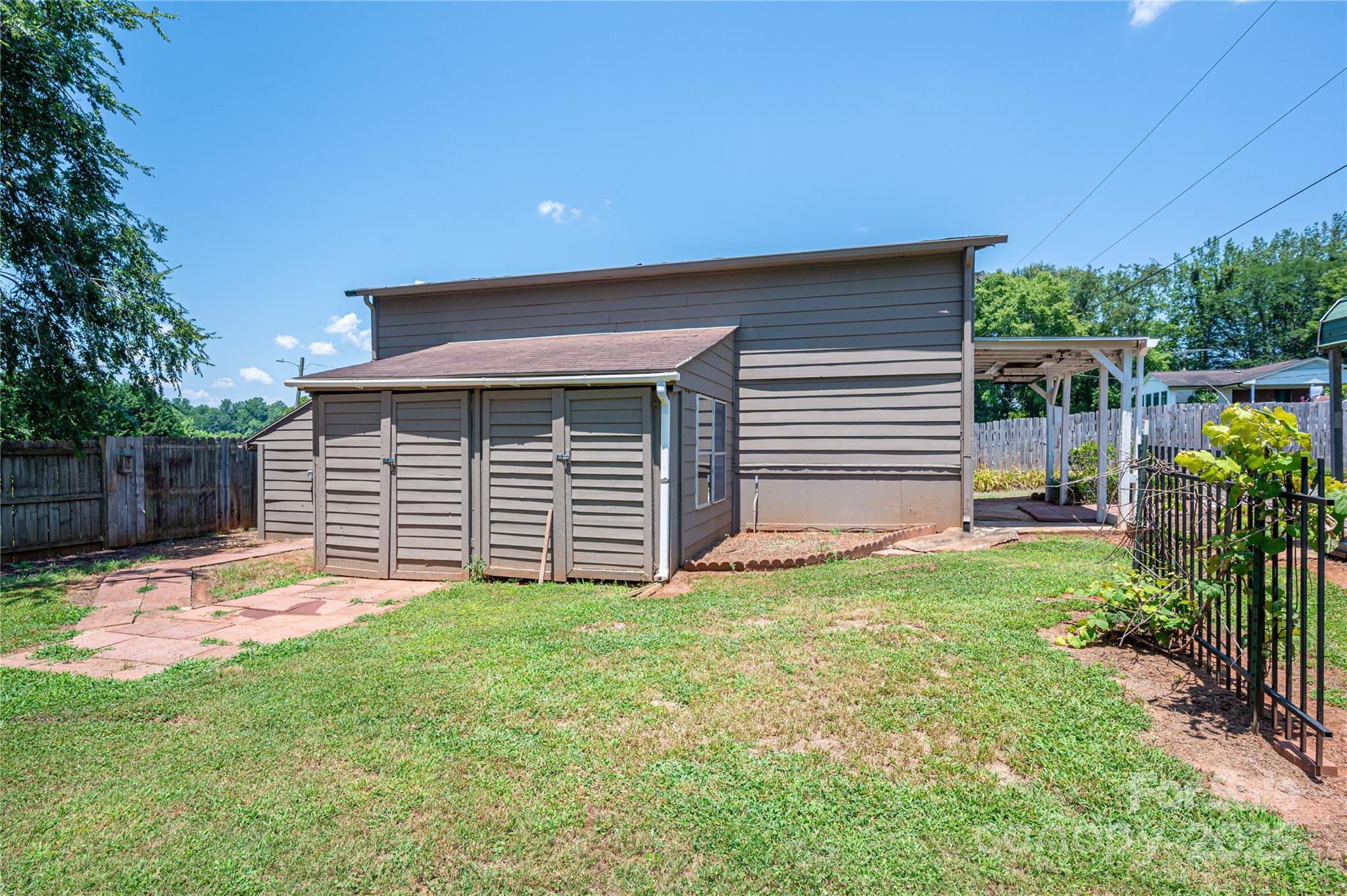 Whispering Pines - Residential