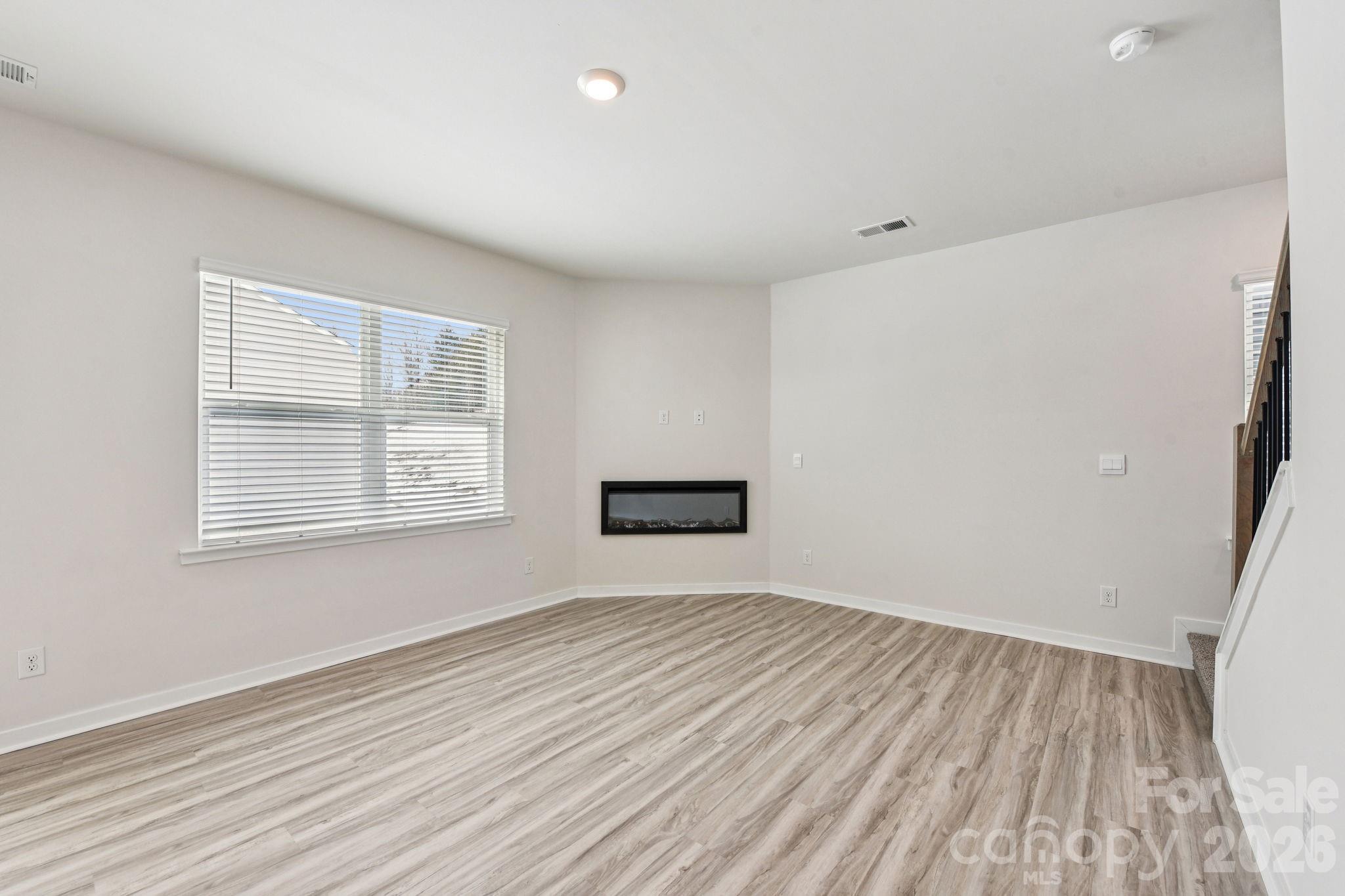 1780 Falls Cove Road