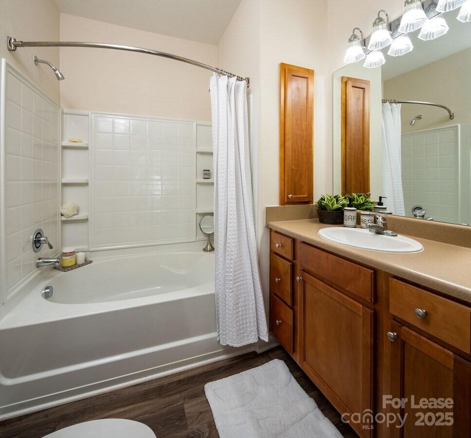 Mooresville, North Carolina 28117, United States, 3 Bedrooms Bedrooms, ,2 BathroomsBathrooms,Residential,Active,222829