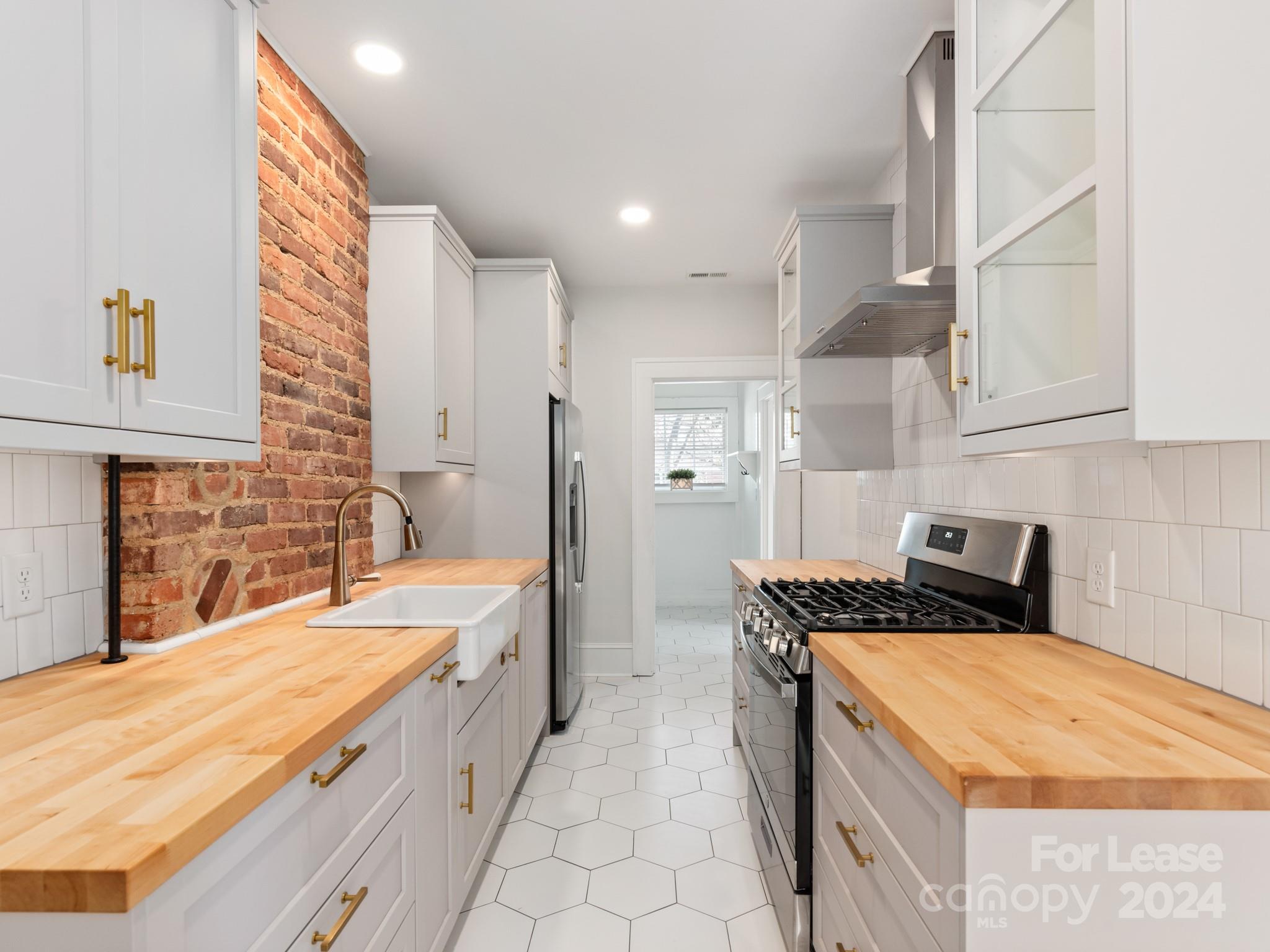 Elizabeth Condos - Residential Lease