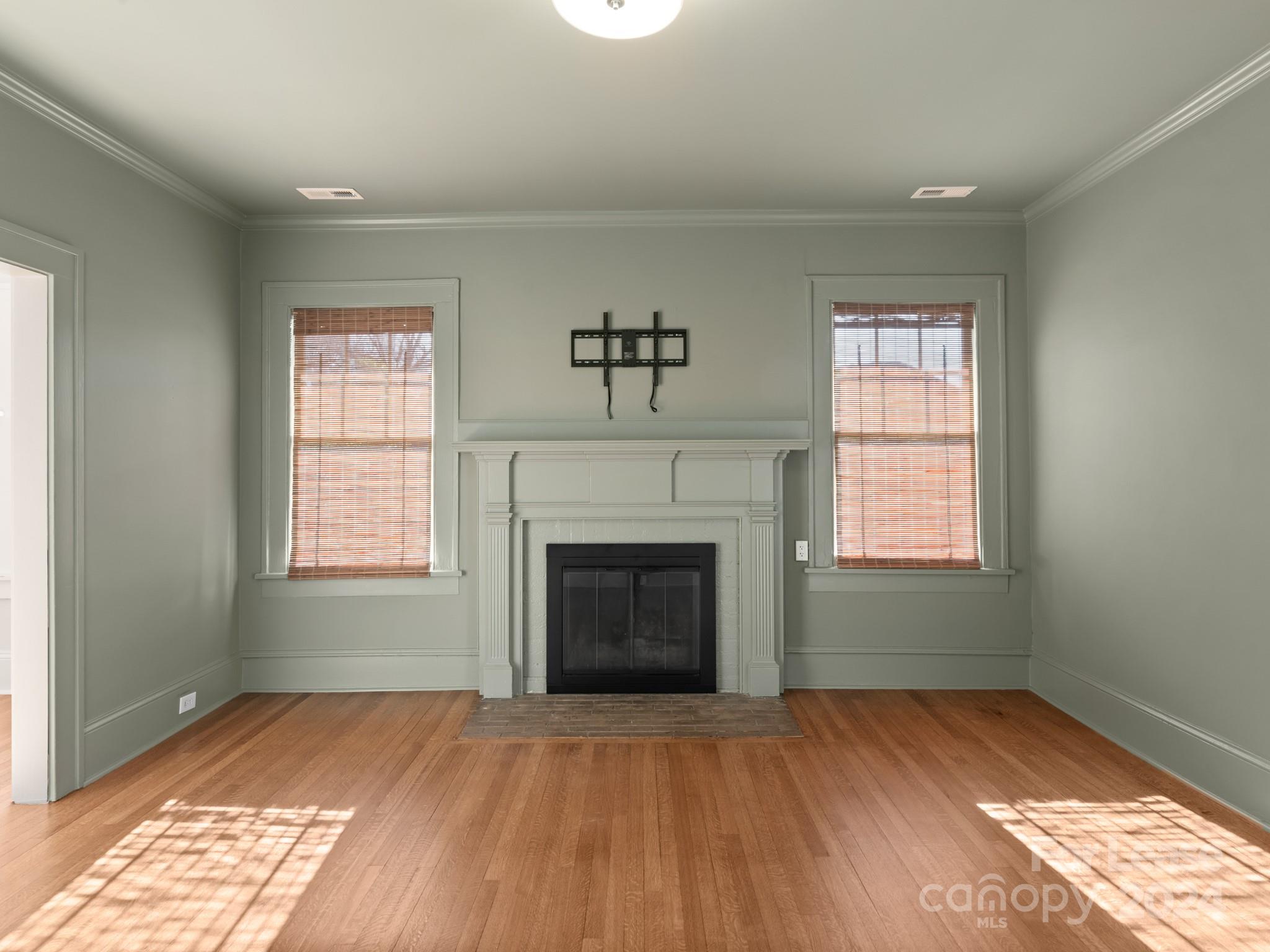 Elizabeth Condos - Residential Lease