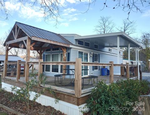 A home in Waynesville