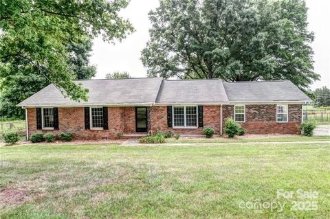 Photo of 4716 Margaret Wallace Road, Matthews, NC 28105 (MLS # 4287696)