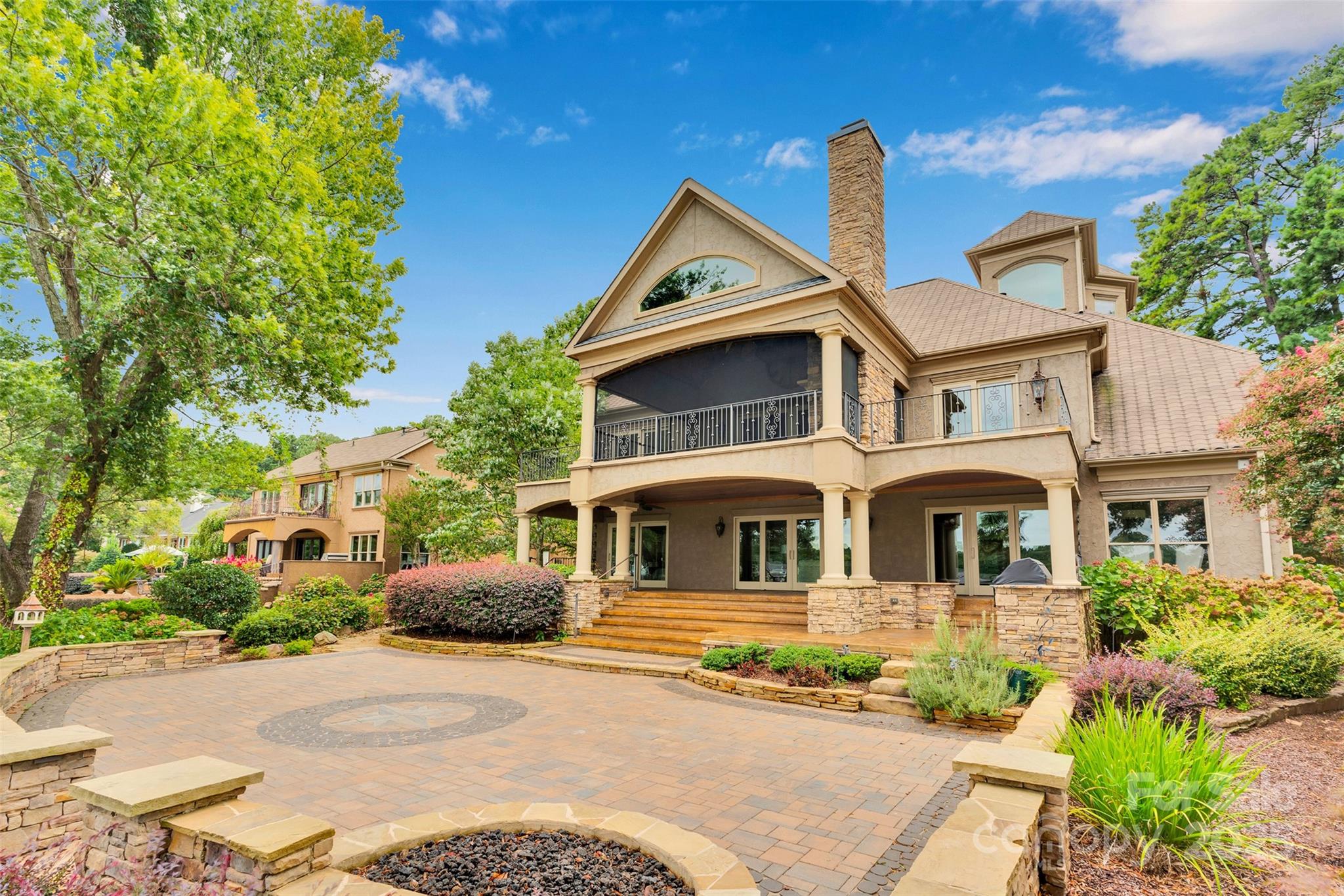 Island Forest - Residential