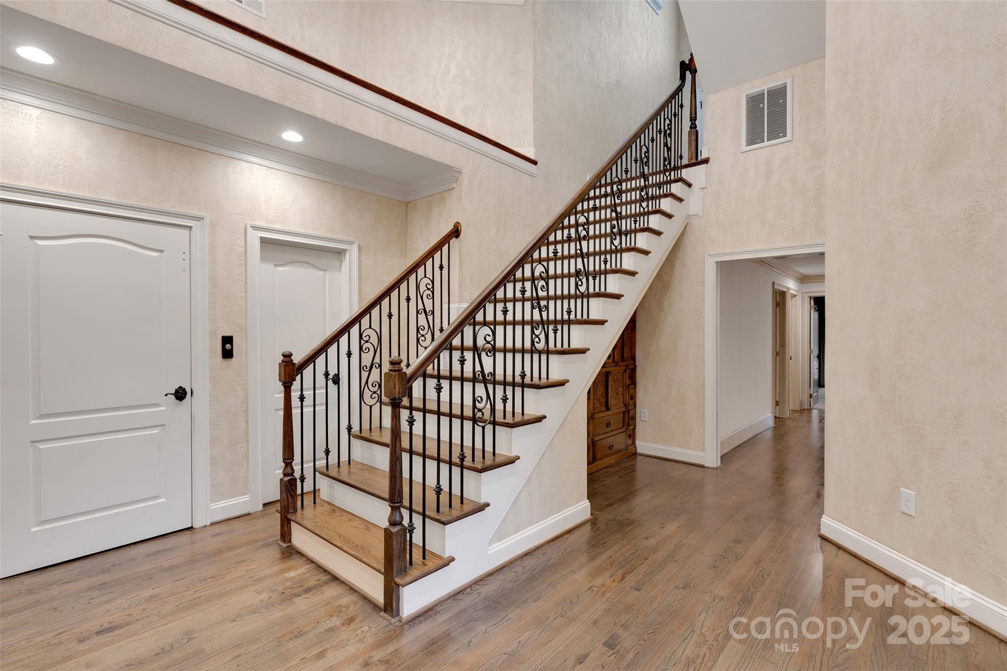 Island Forest - Residential