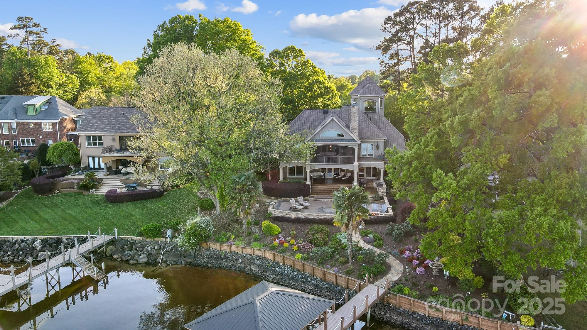 Island Forest - Residential