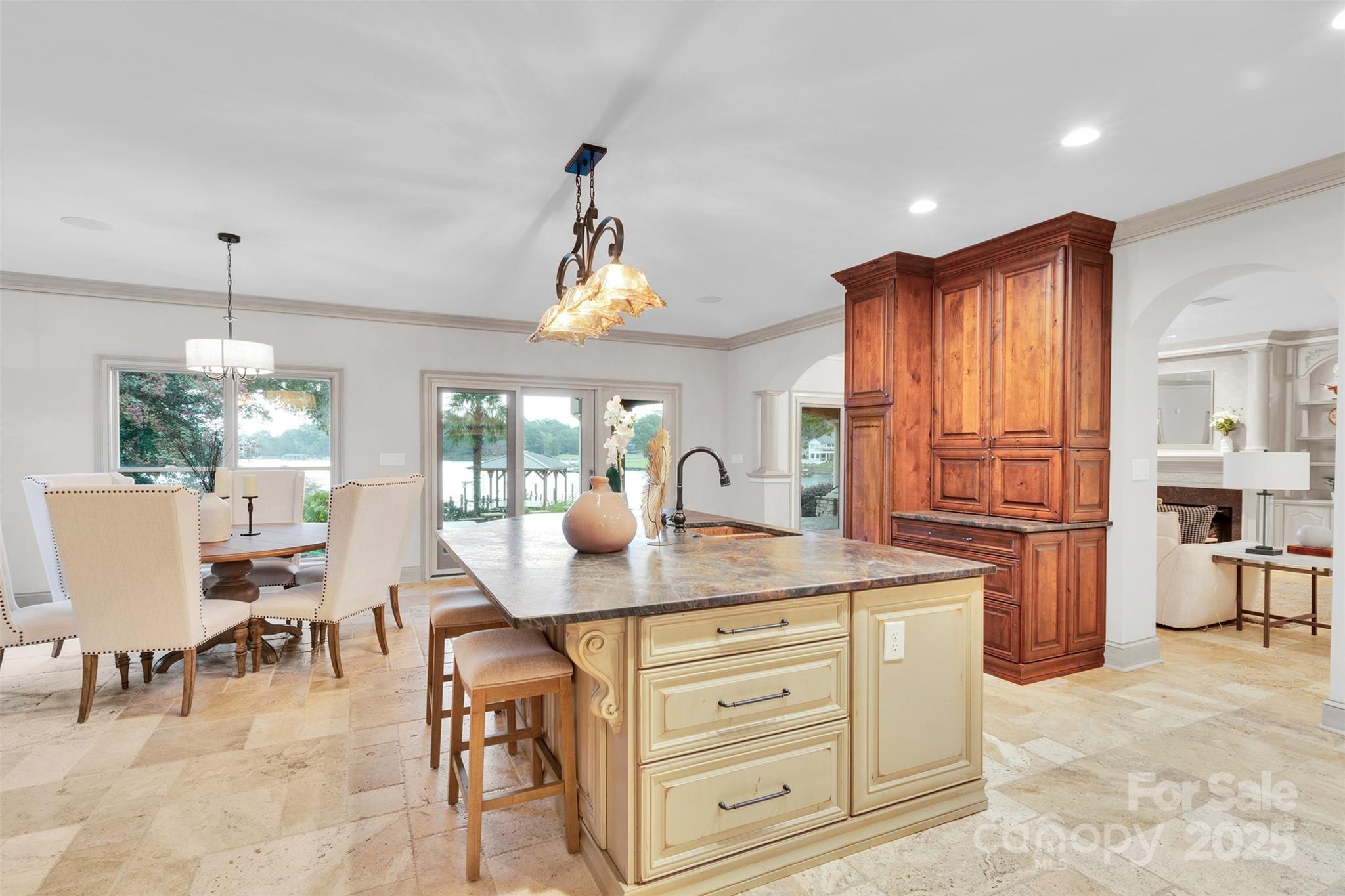 Island Forest - Residential