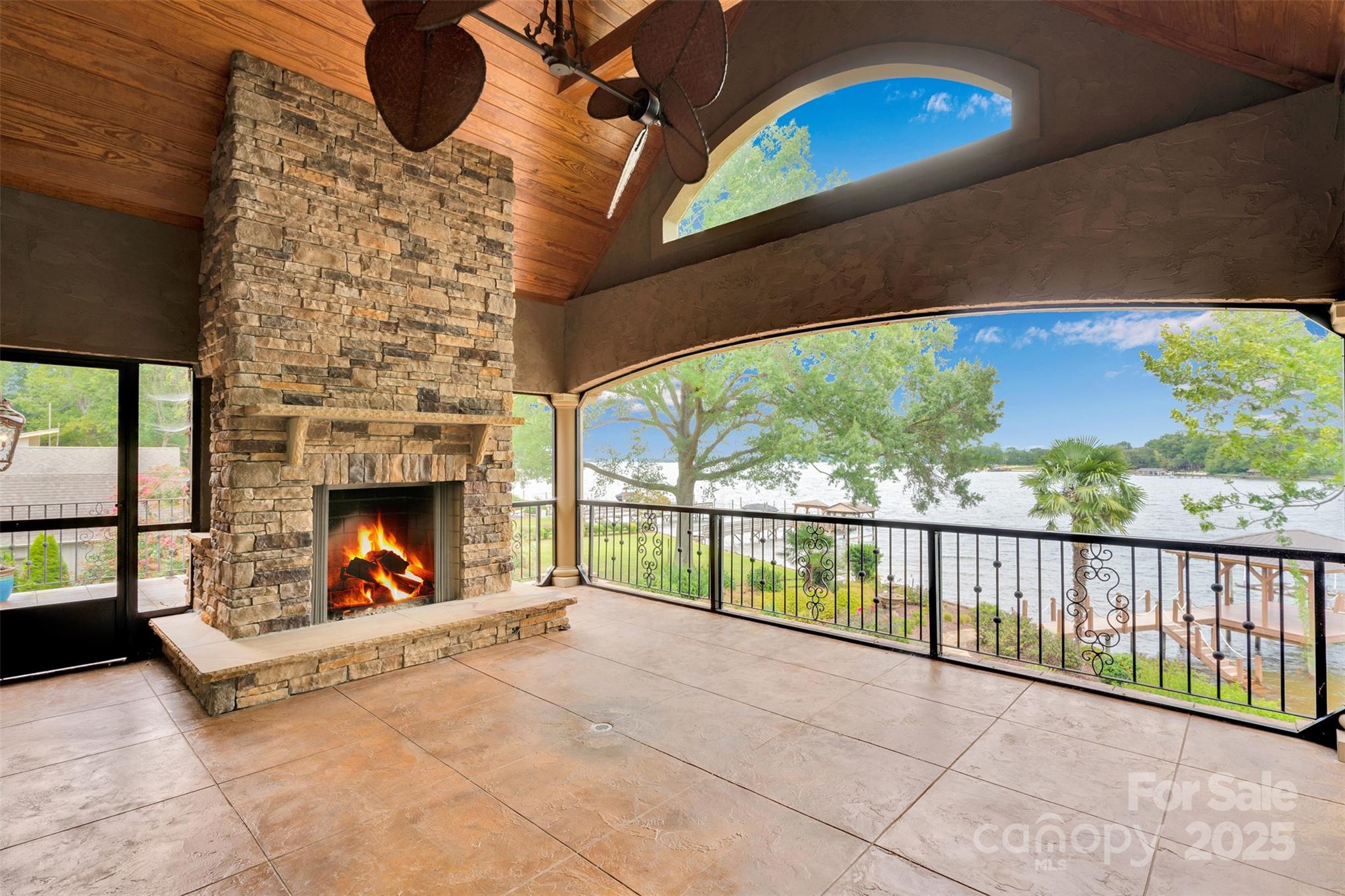 Island Forest - Residential